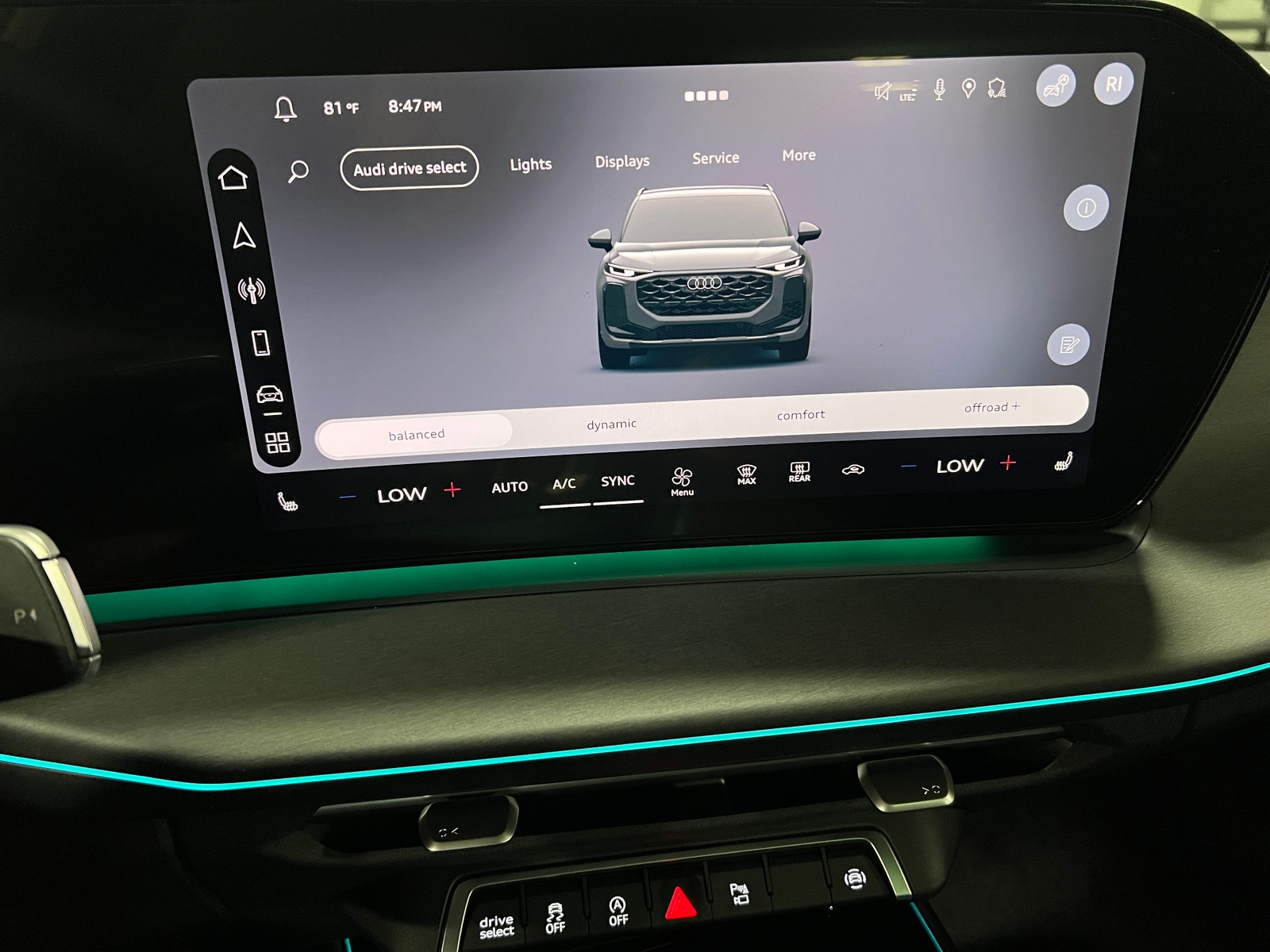 Thumbnail: 2026 Audi Q3 - 3