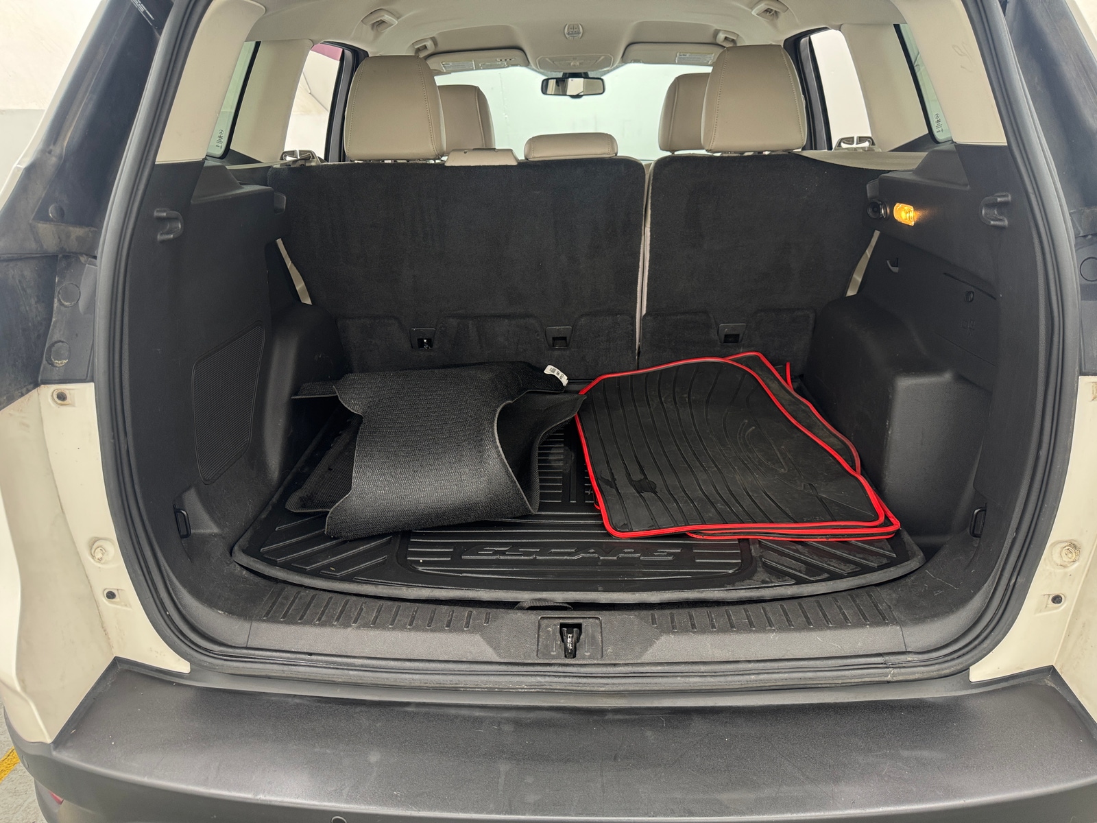 Thumbnail: 2014 Ford Escape - 6