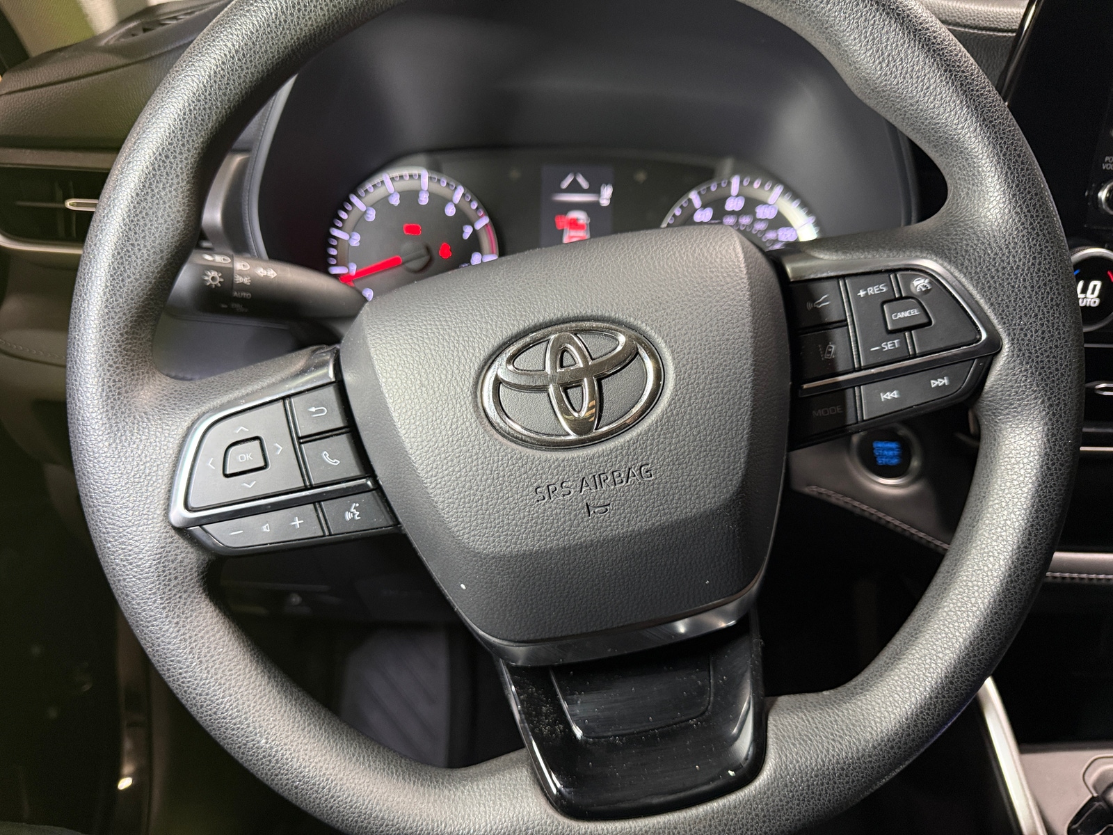 Thumbnail: 2021 Toyota Highlander - 5