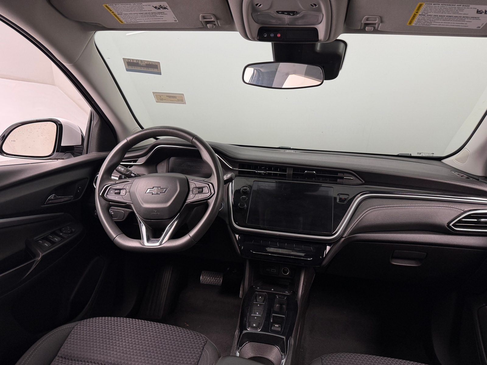 Thumbnail: 2023 Chevrolet Bolt EUV - 3