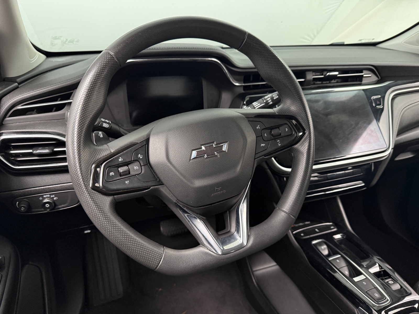 Thumbnail: 2023 Chevrolet Bolt EUV - 5