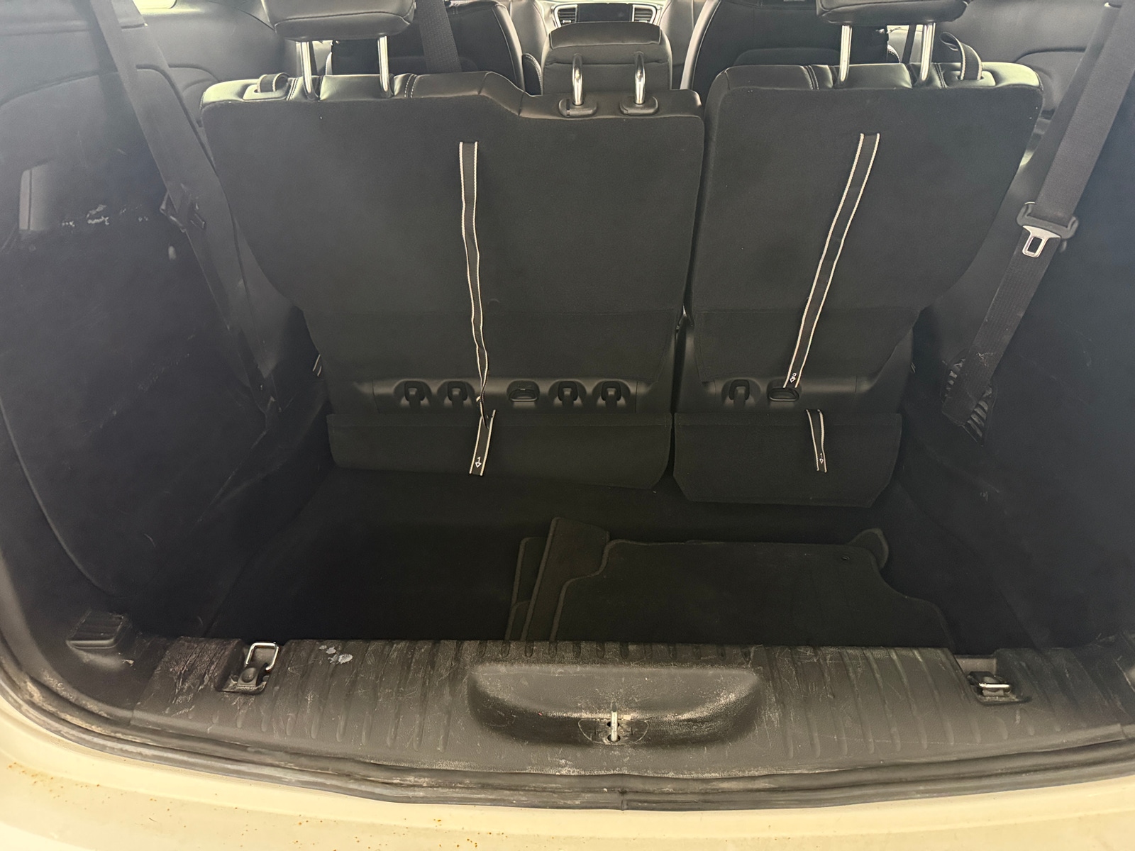 Thumbnail: 2025 Chrysler Voyager - 6