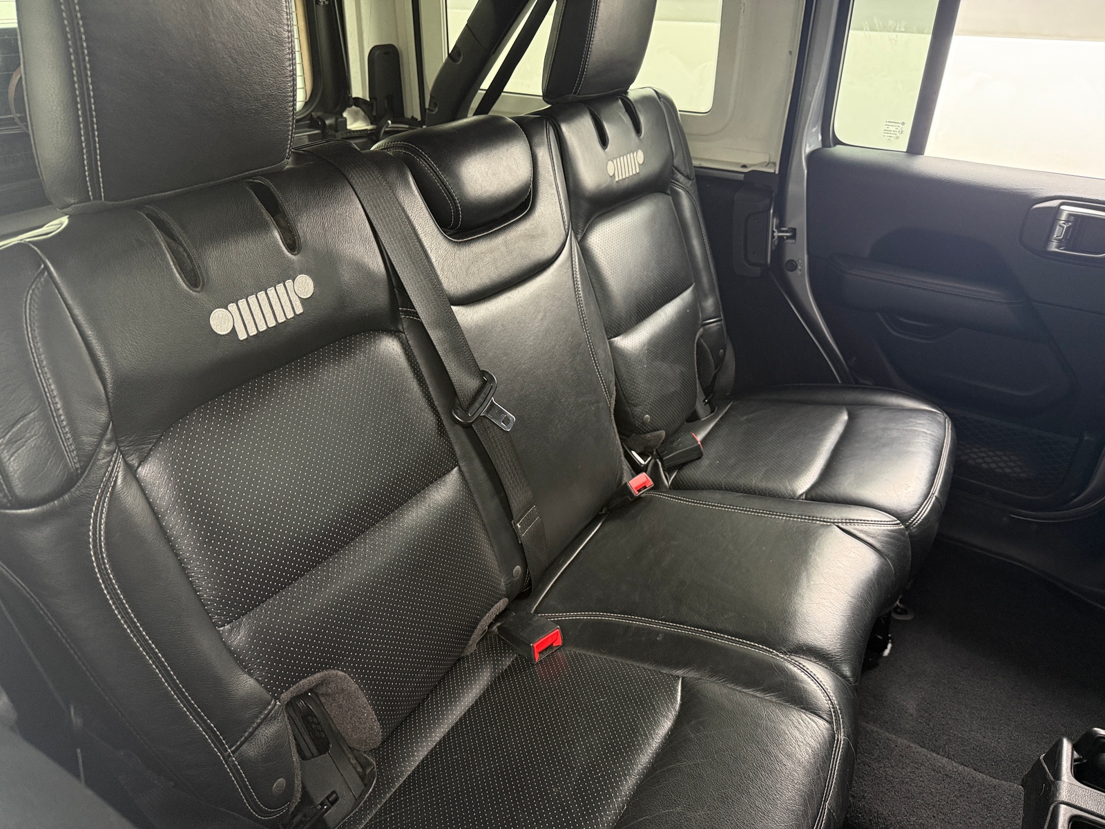Thumbnail: 2020 Jeep Wrangler - 6