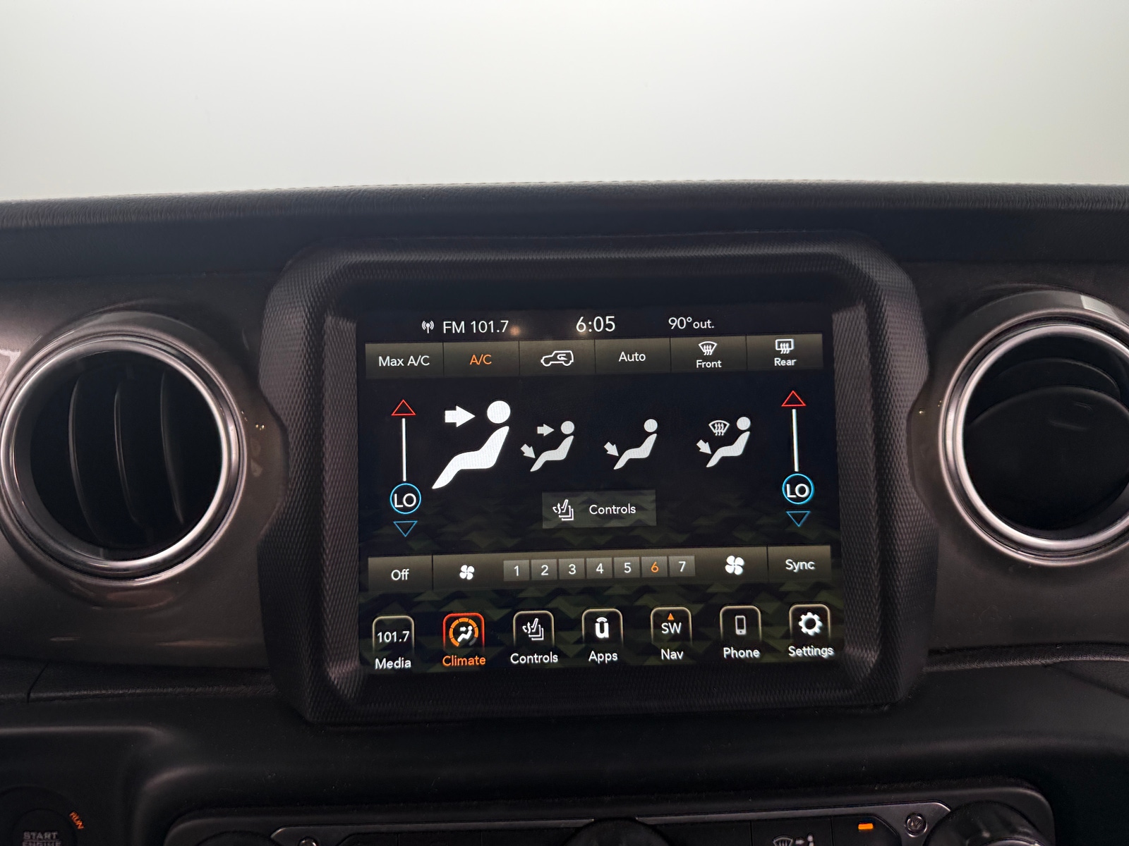 Thumbnail: 2020 Jeep Wrangler - 4