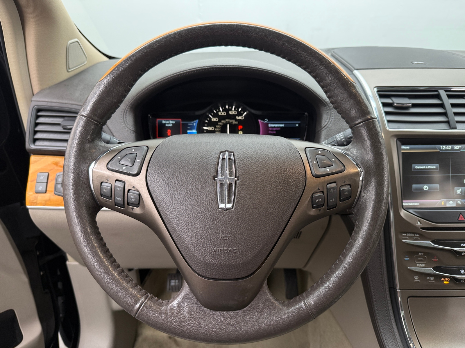 Thumbnail: 2014 Lincoln MKX - 4