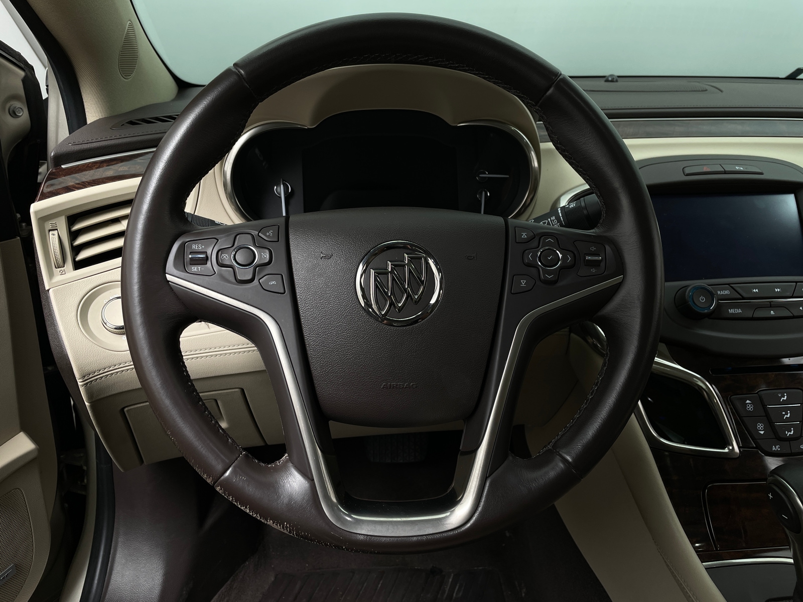 Thumbnail: 2015 Buick LaCrosse - 4