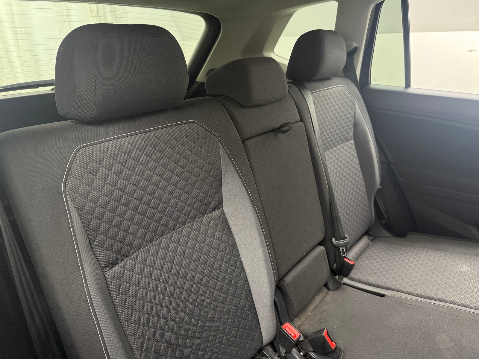 Thumbnail: 2021 Volkswagen Tiguan - 6