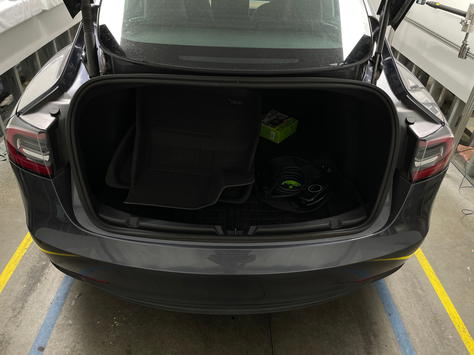 Thumbnail: 2023 Tesla Model 3 - 6