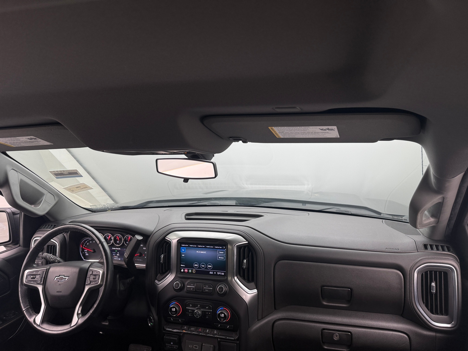 Thumbnail: 2020 Chevrolet Silverado 1500 - 3