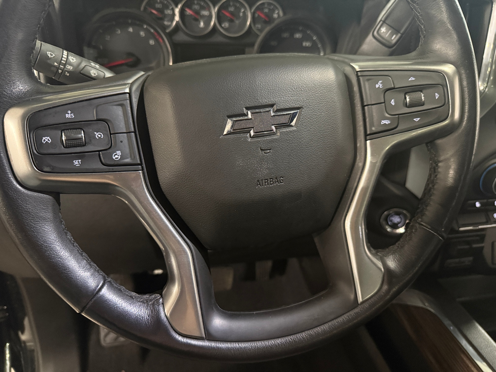 Thumbnail: 2020 Chevrolet Silverado 1500 - 5