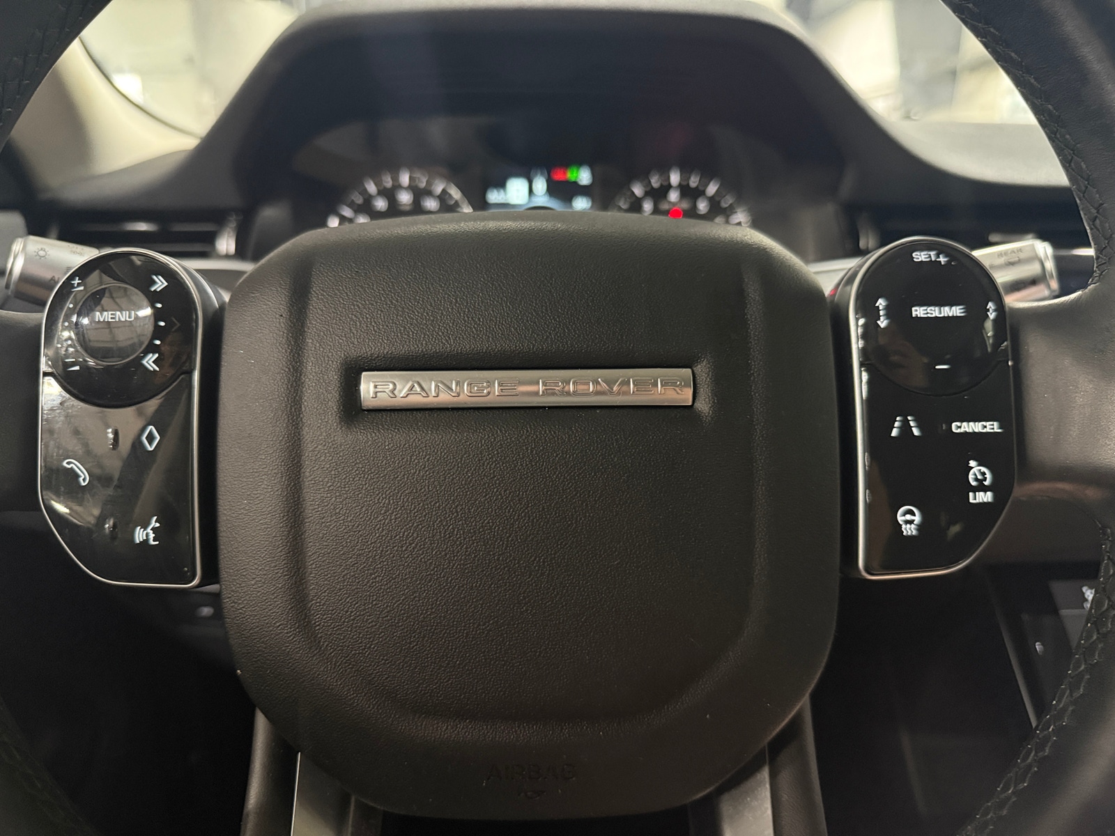 Thumbnail: 2020 Land Rover Range Rover Evoque - 4