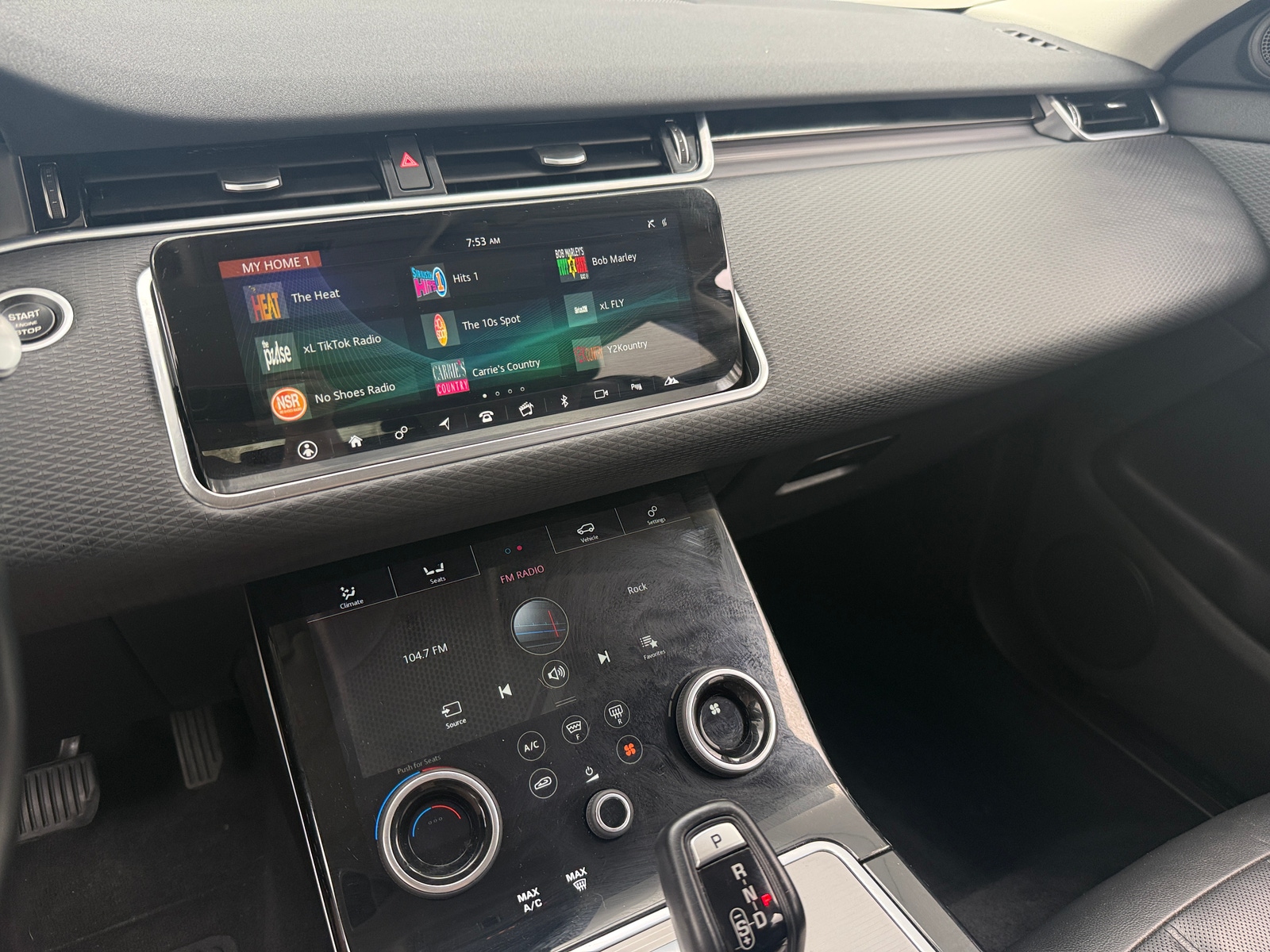 Thumbnail: 2020 Land Rover Range Rover Evoque - 3