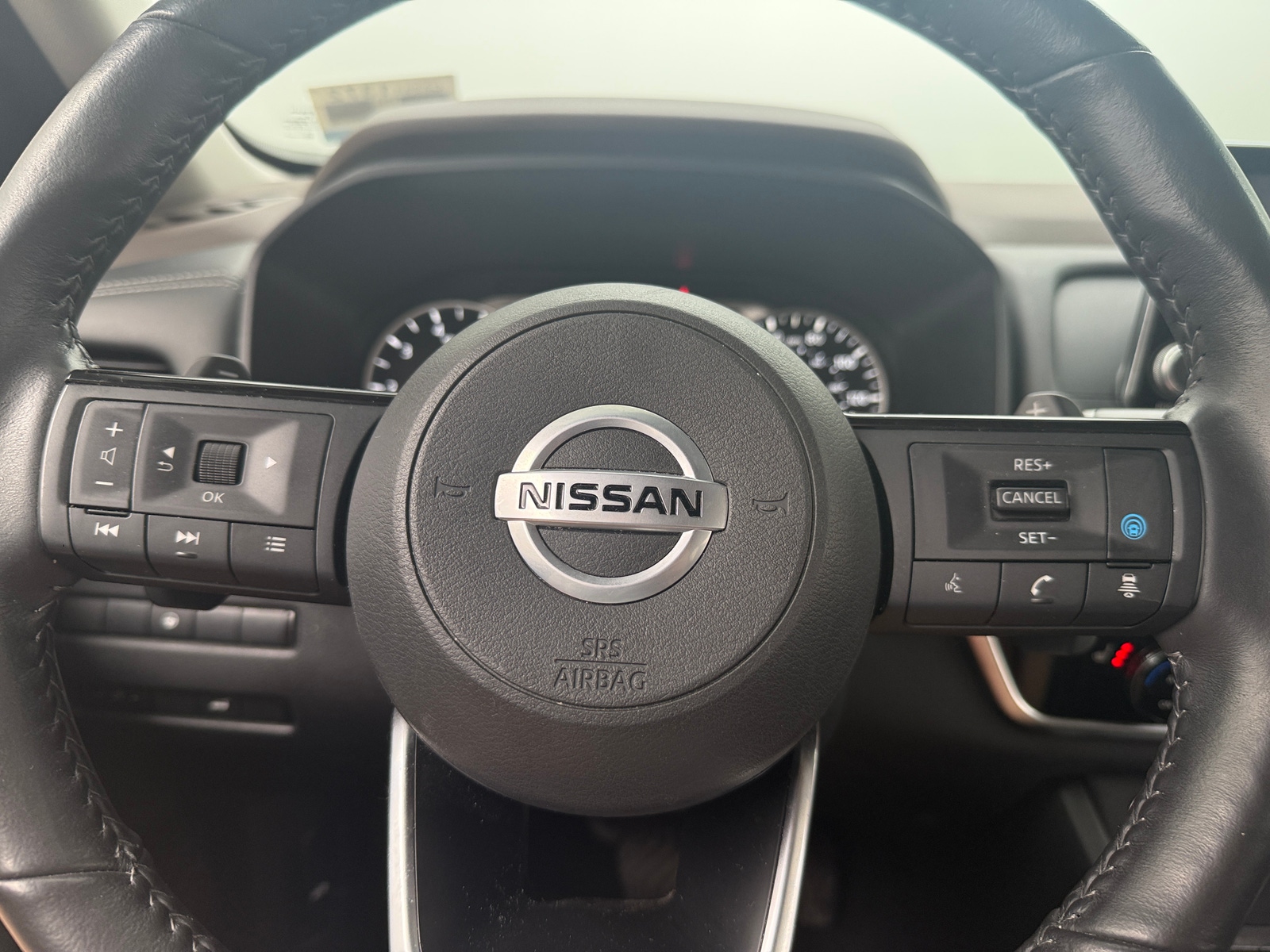 Thumbnail: 2021 Nissan Rogue - 4