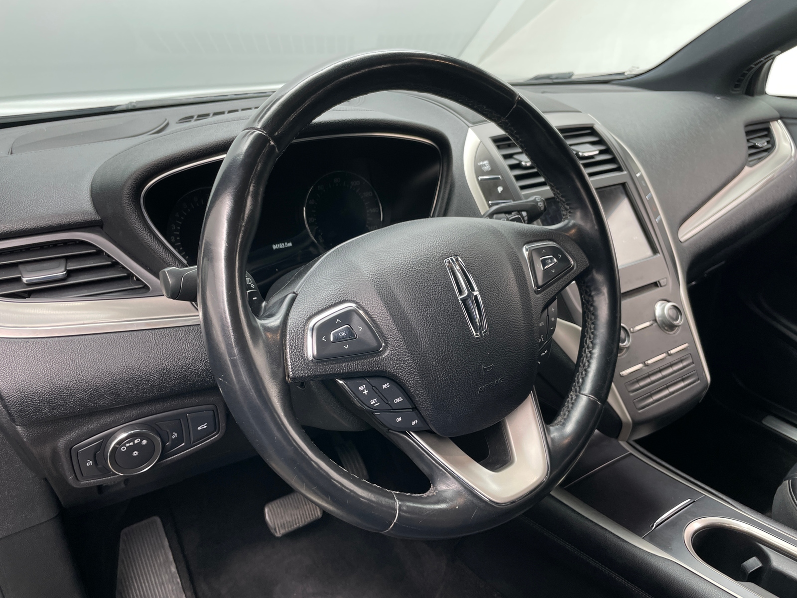 Thumbnail: 2017 Lincoln MKC - 4