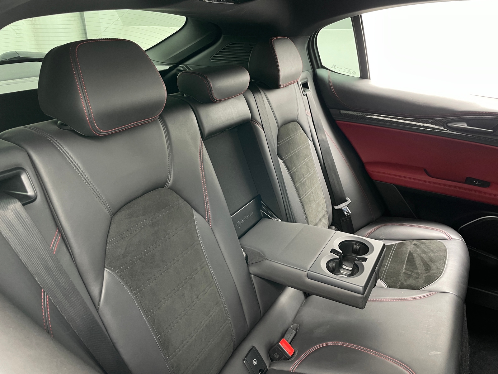 Thumbnail: 2019 Alfa Romeo Stelvio - 5