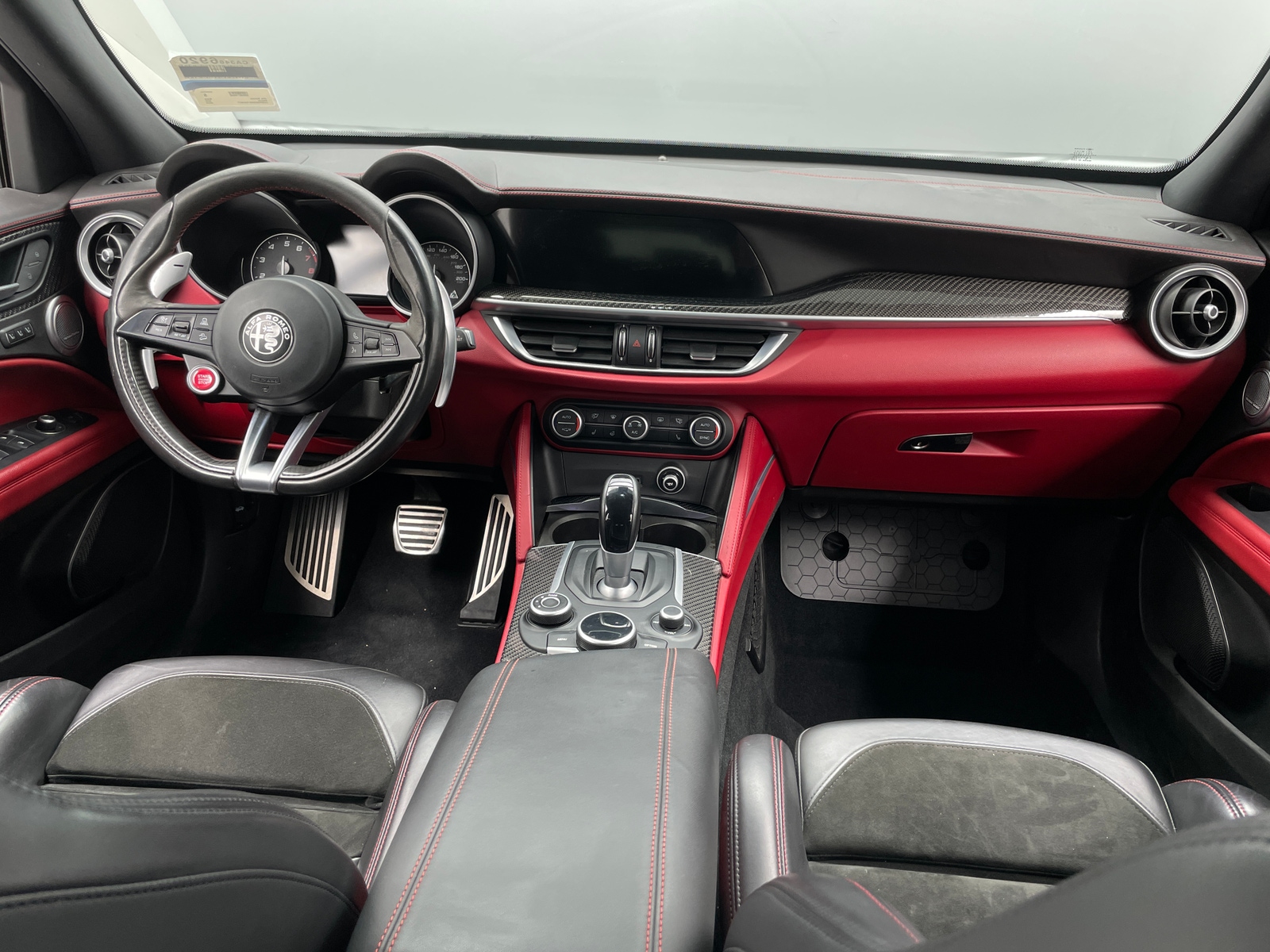 Thumbnail: 2019 Alfa Romeo Stelvio - 2