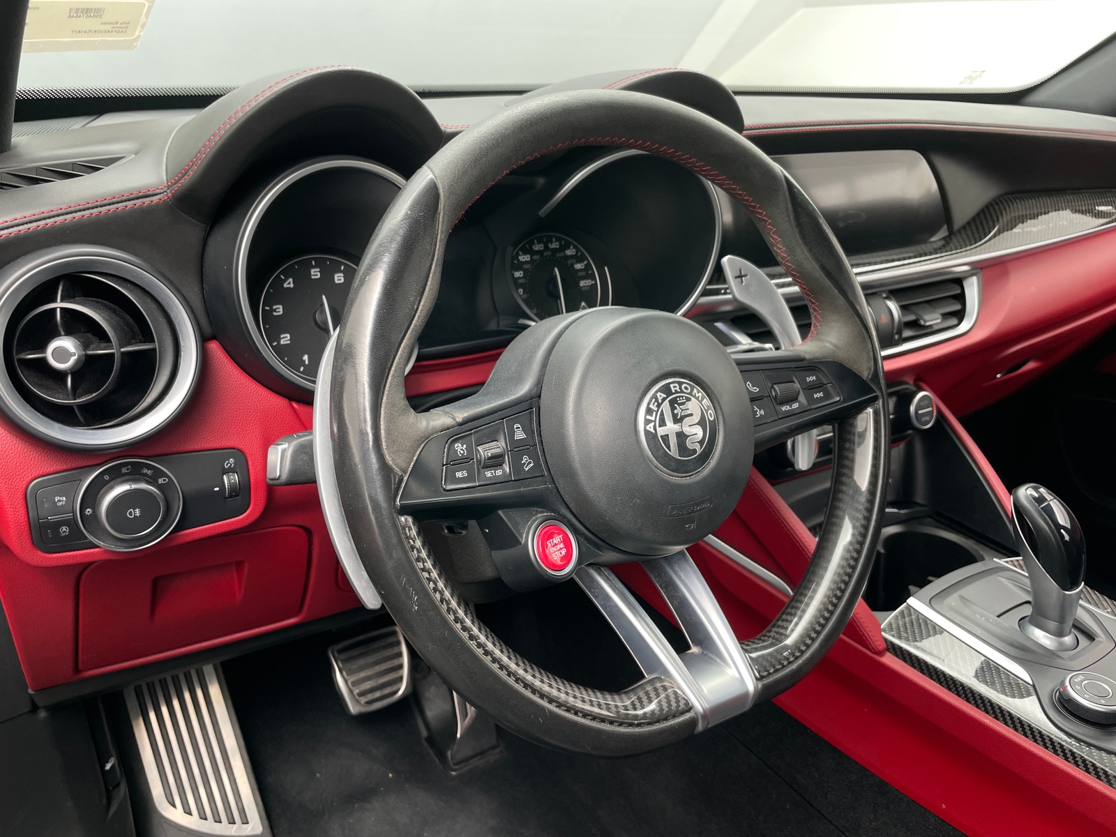 Thumbnail: 2019 Alfa Romeo Stelvio - 4