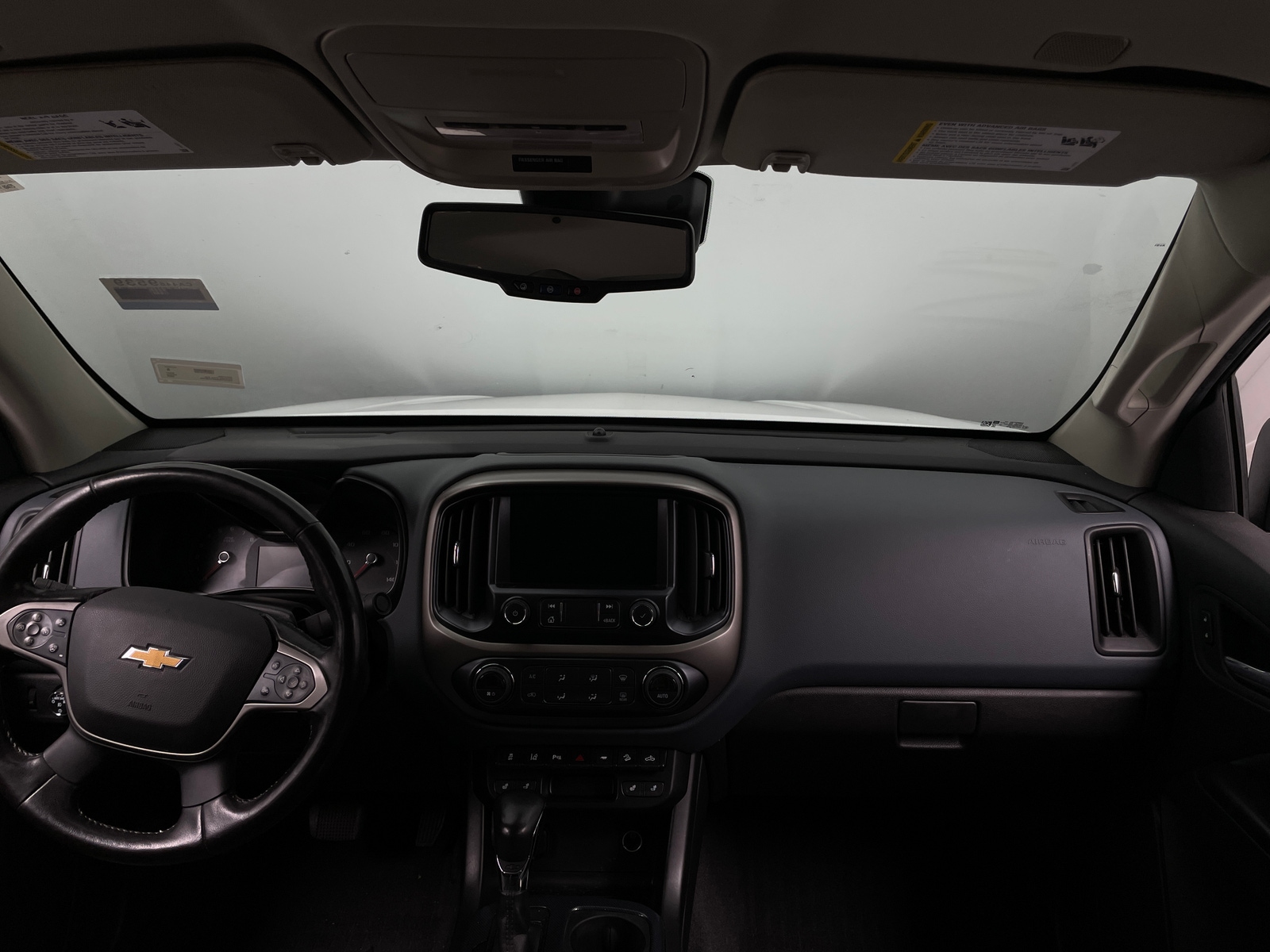 Thumbnail: 2022 Chevrolet Colorado - 3