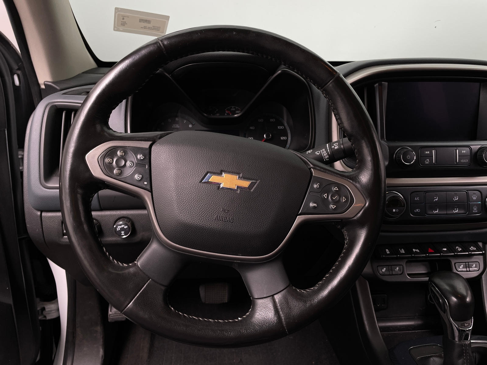 Thumbnail: 2022 Chevrolet Colorado - 5