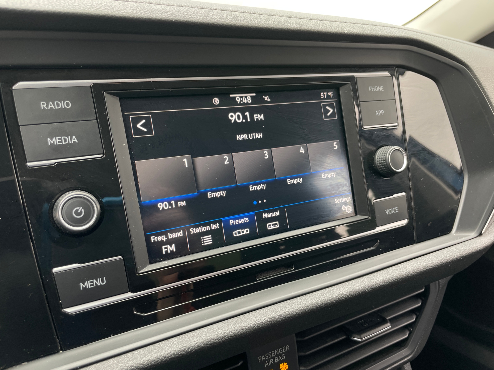 Thumbnail: 2020 Volkswagen Jetta - 4