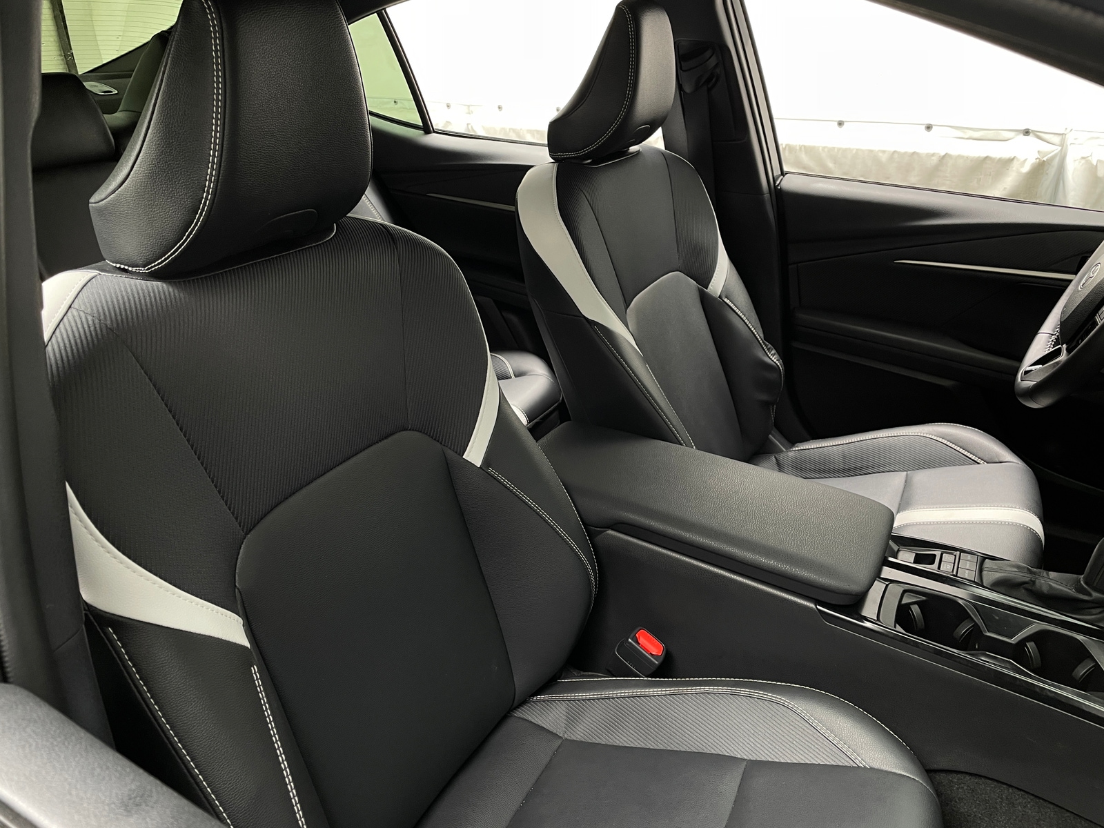 Thumbnail: 2025 Toyota Camry - 2