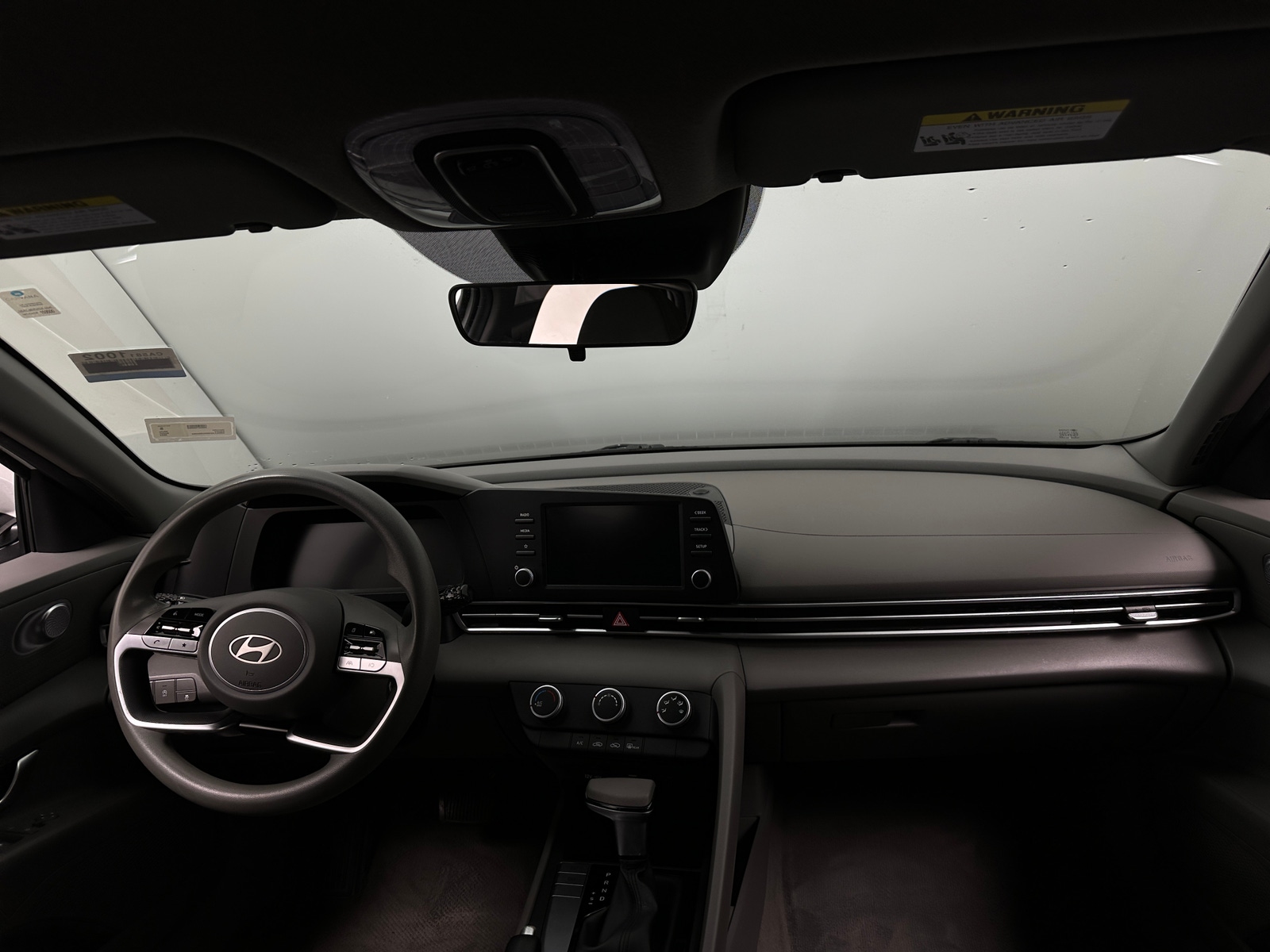 Thumbnail: 2024 Hyundai Elantra - 3