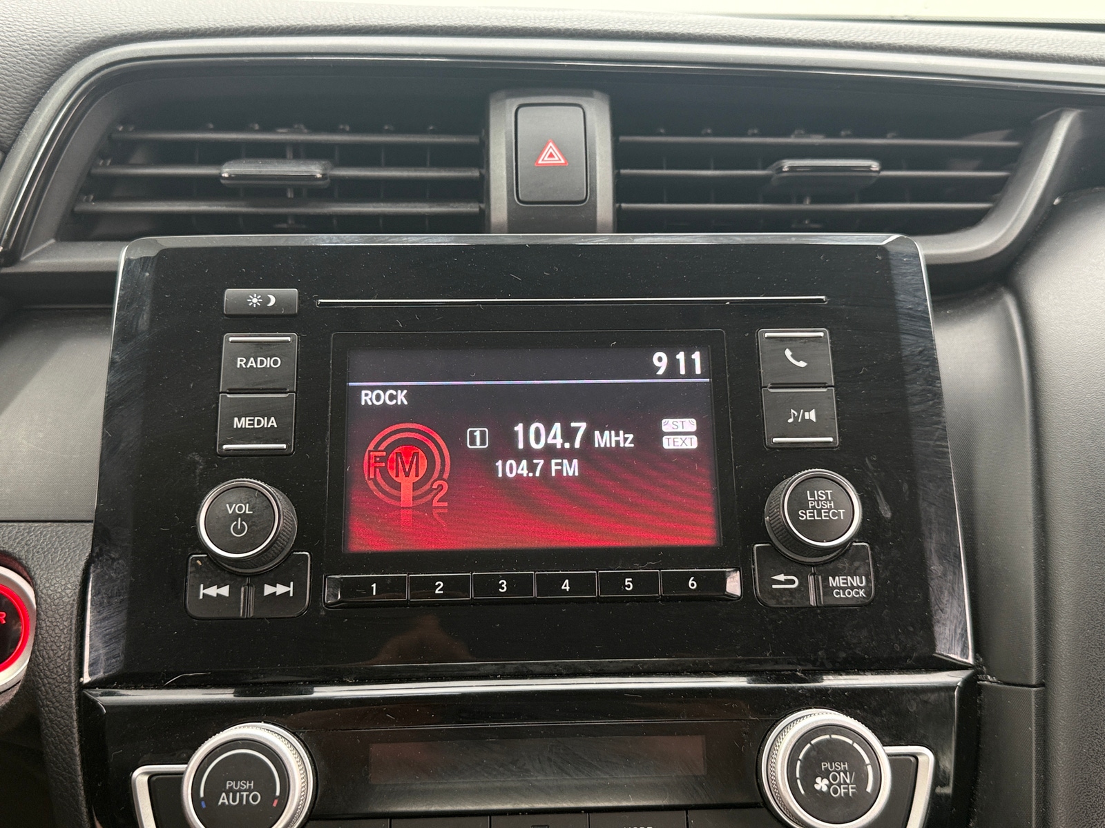 Thumbnail: 2019 Honda Insight - 4