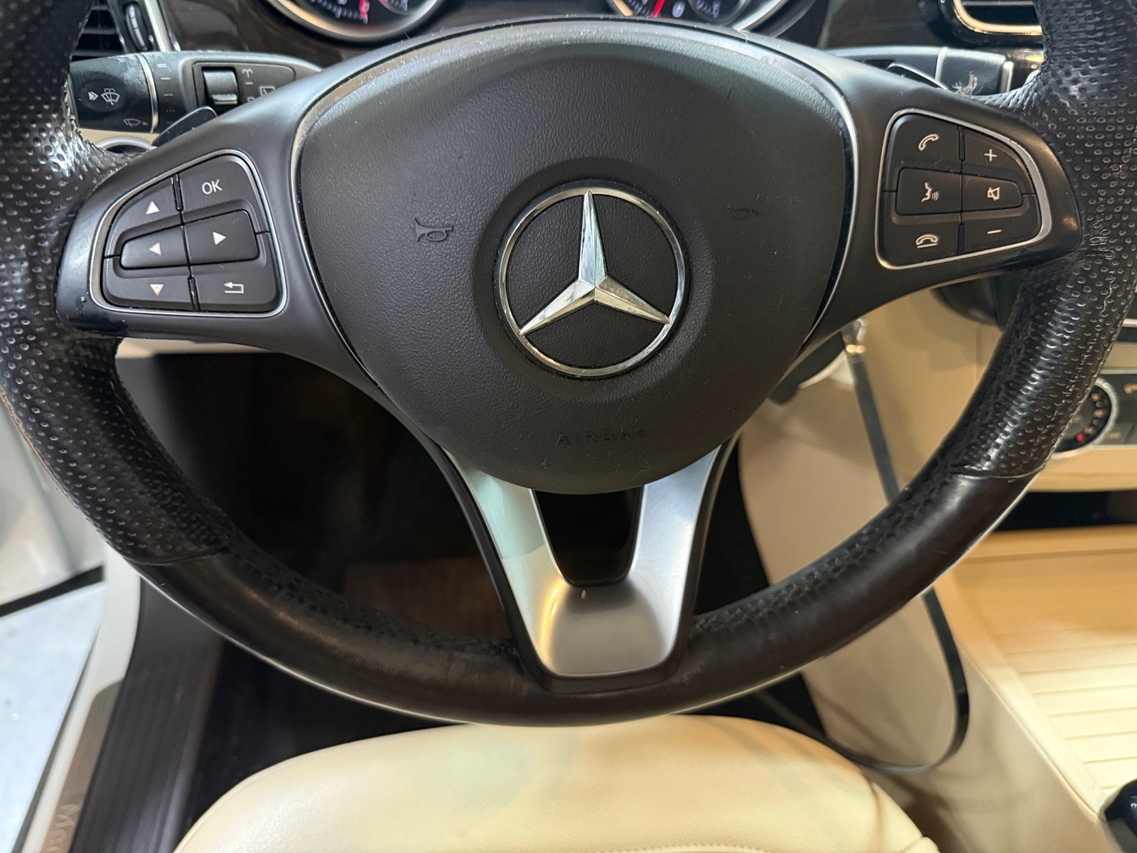 Thumbnail: 2018 Mercedes-Benz GLE - 4
