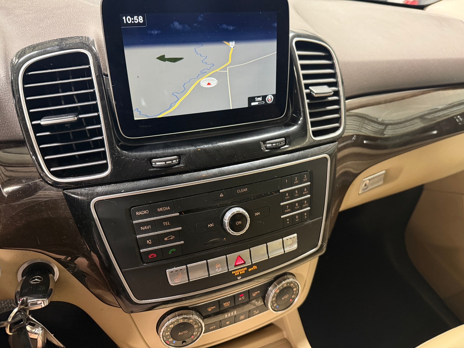Thumbnail: 2018 Mercedes-Benz GLE - 3