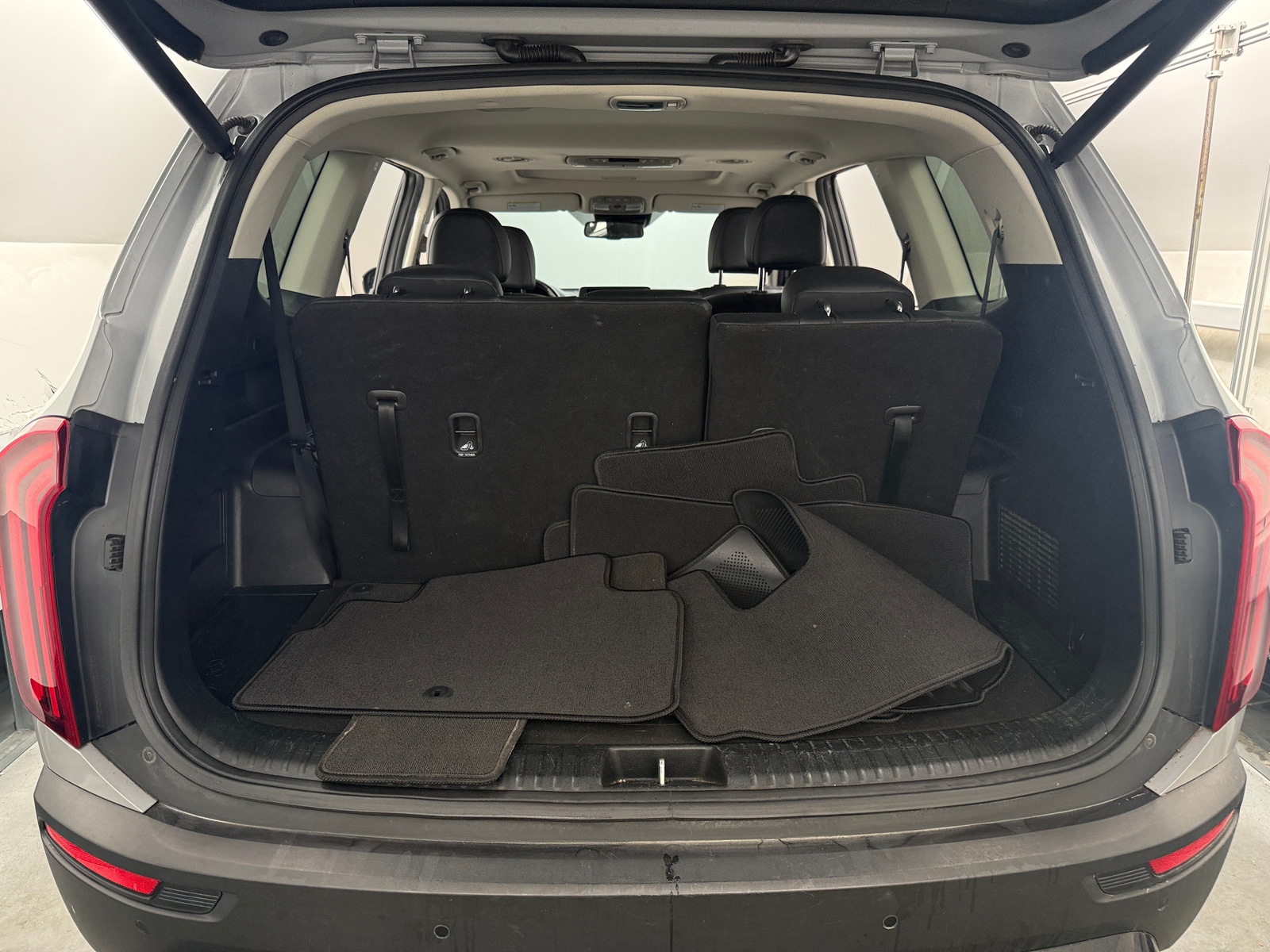 Thumbnail: 2022 Kia Telluride - 6