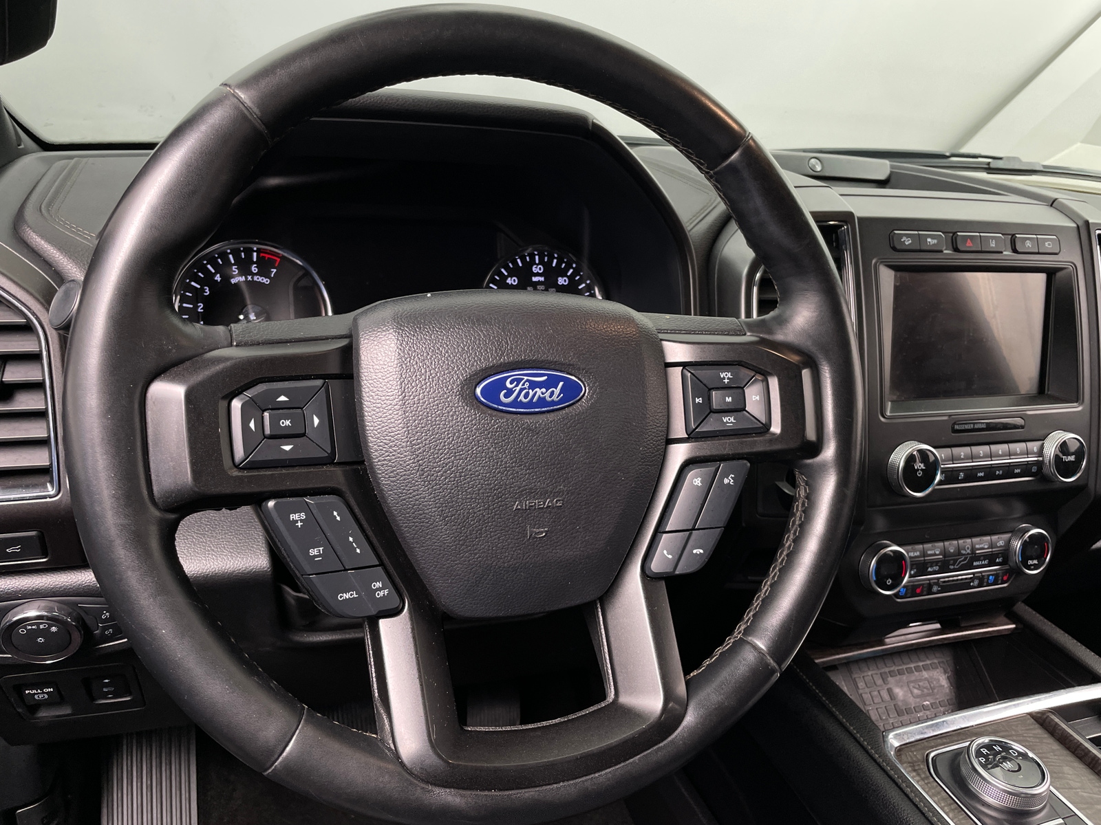 Thumbnail: 2019 Ford Expedition - 4
