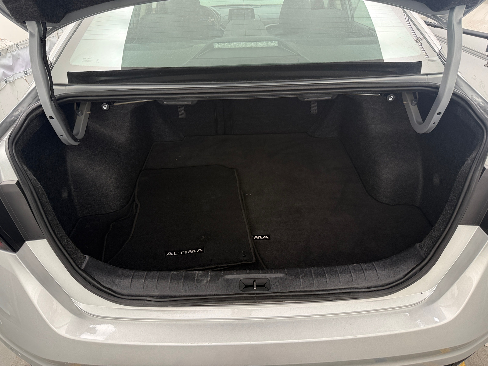 Thumbnail: 2024 Nissan Altima - 7