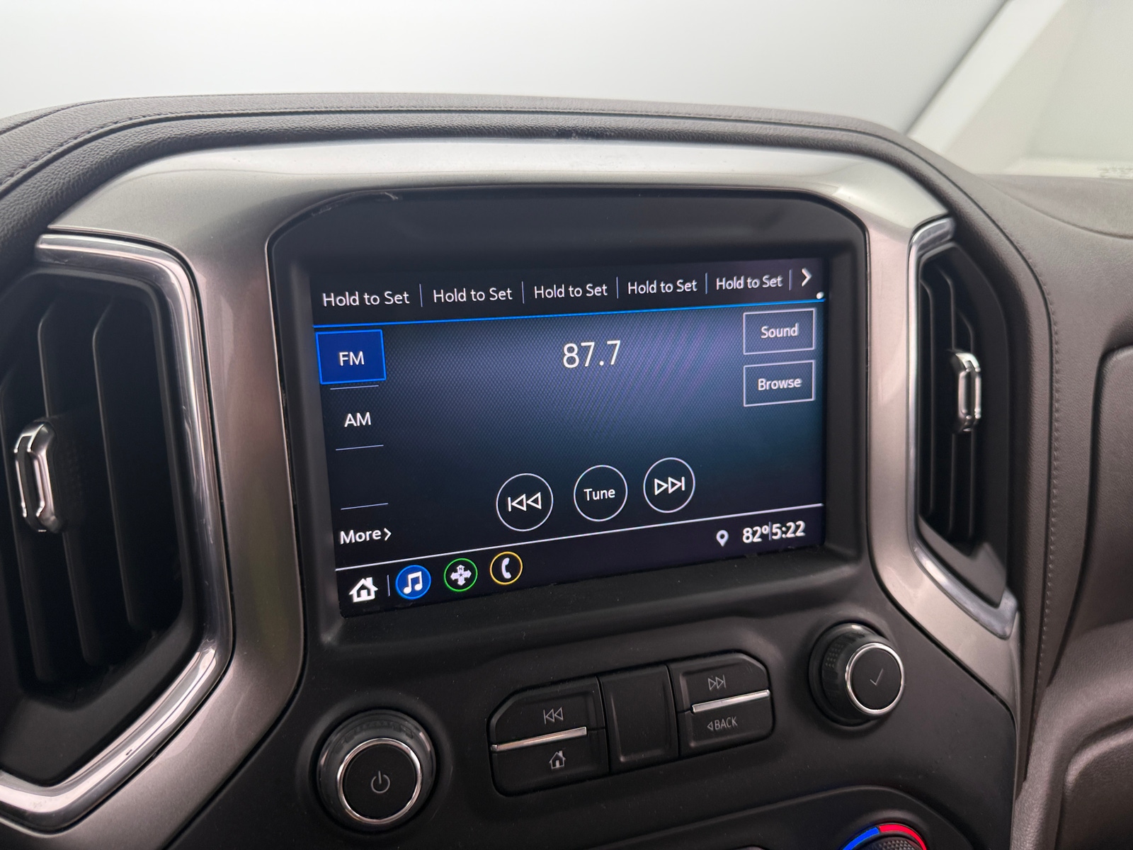 Thumbnail: 2020 Chevrolet Silverado 1500 - 4