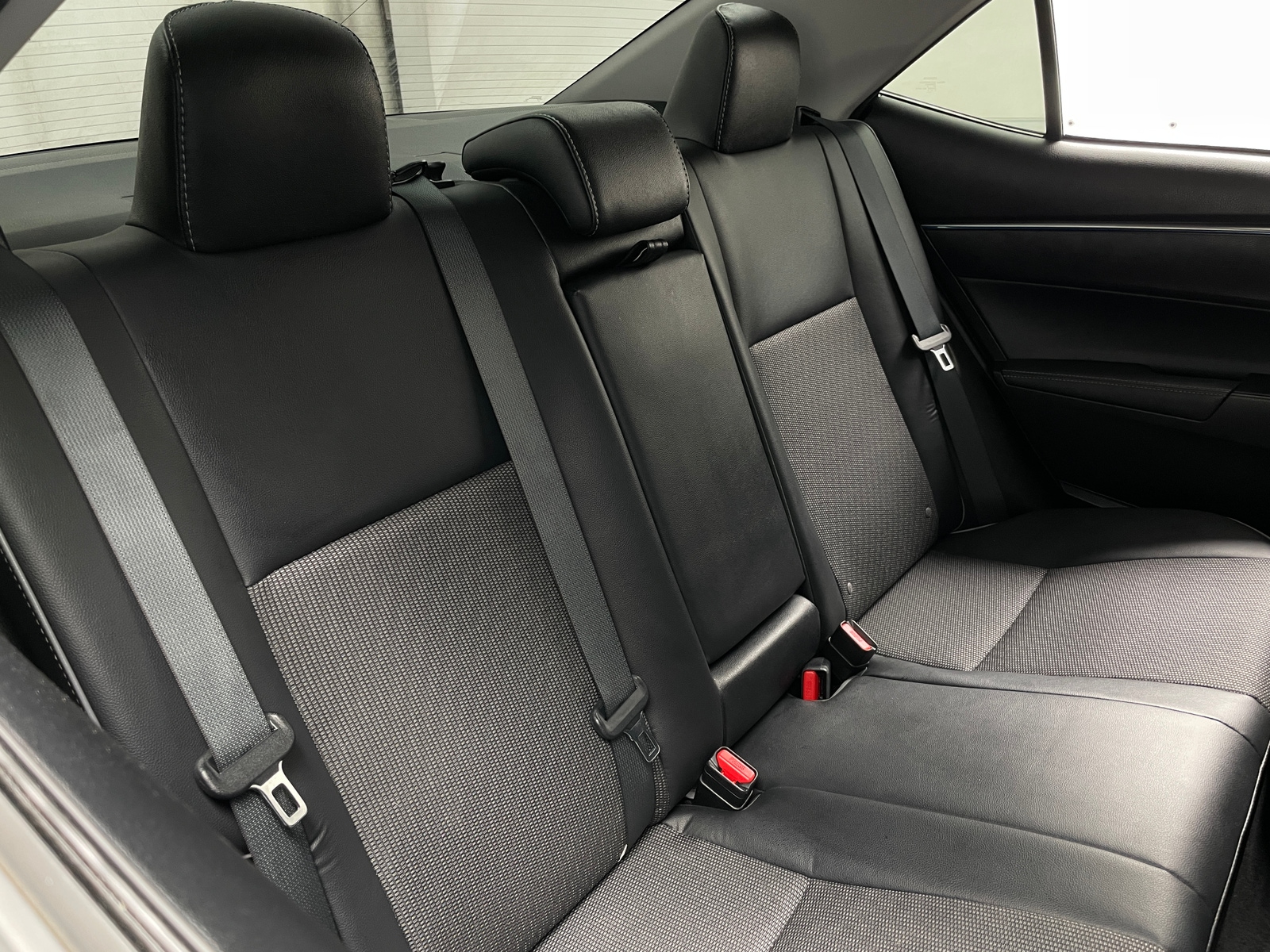 Thumbnail: 2016 Toyota Corolla - 6