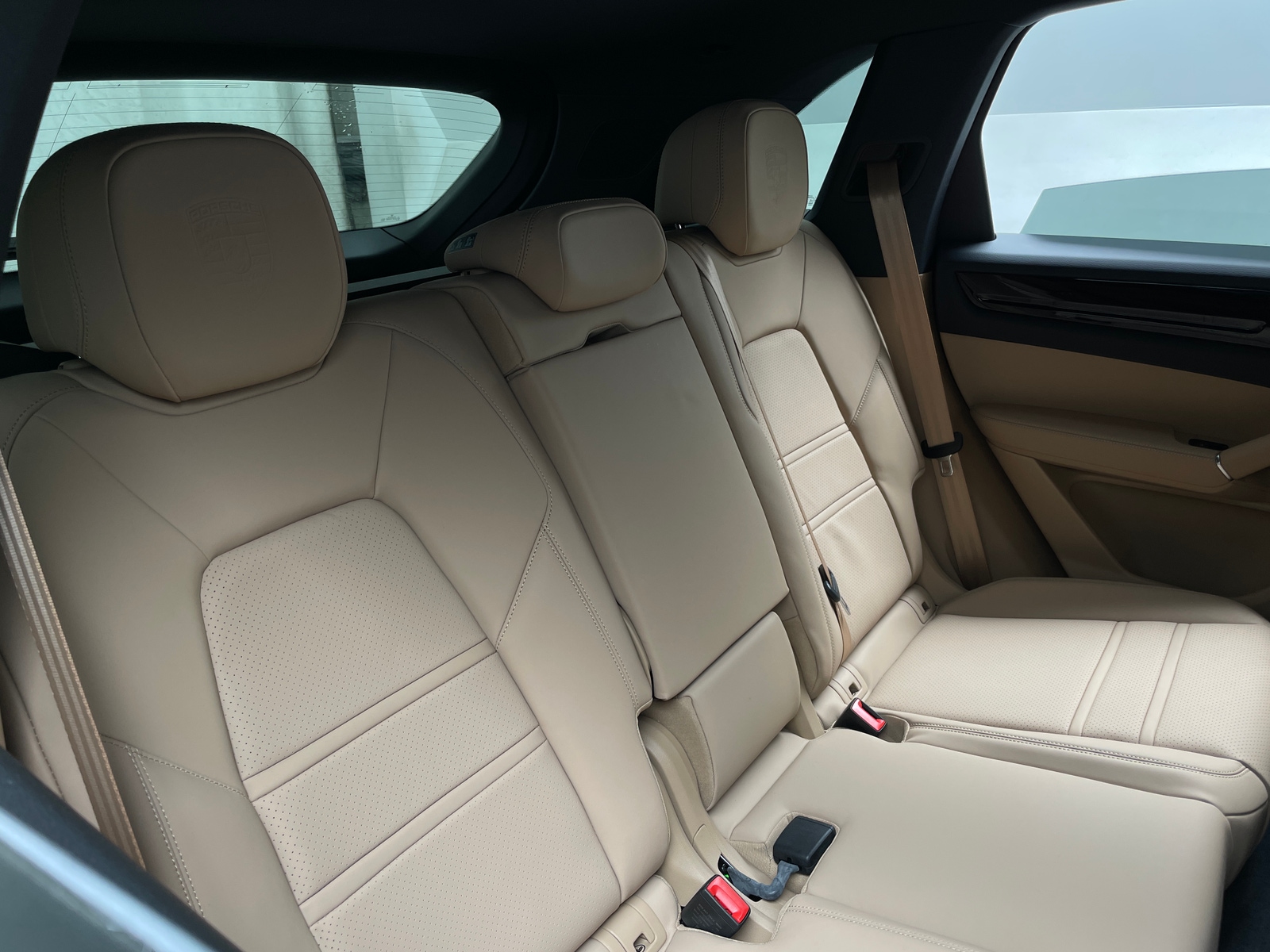 Thumbnail: 2022 Porsche Cayenne - 5