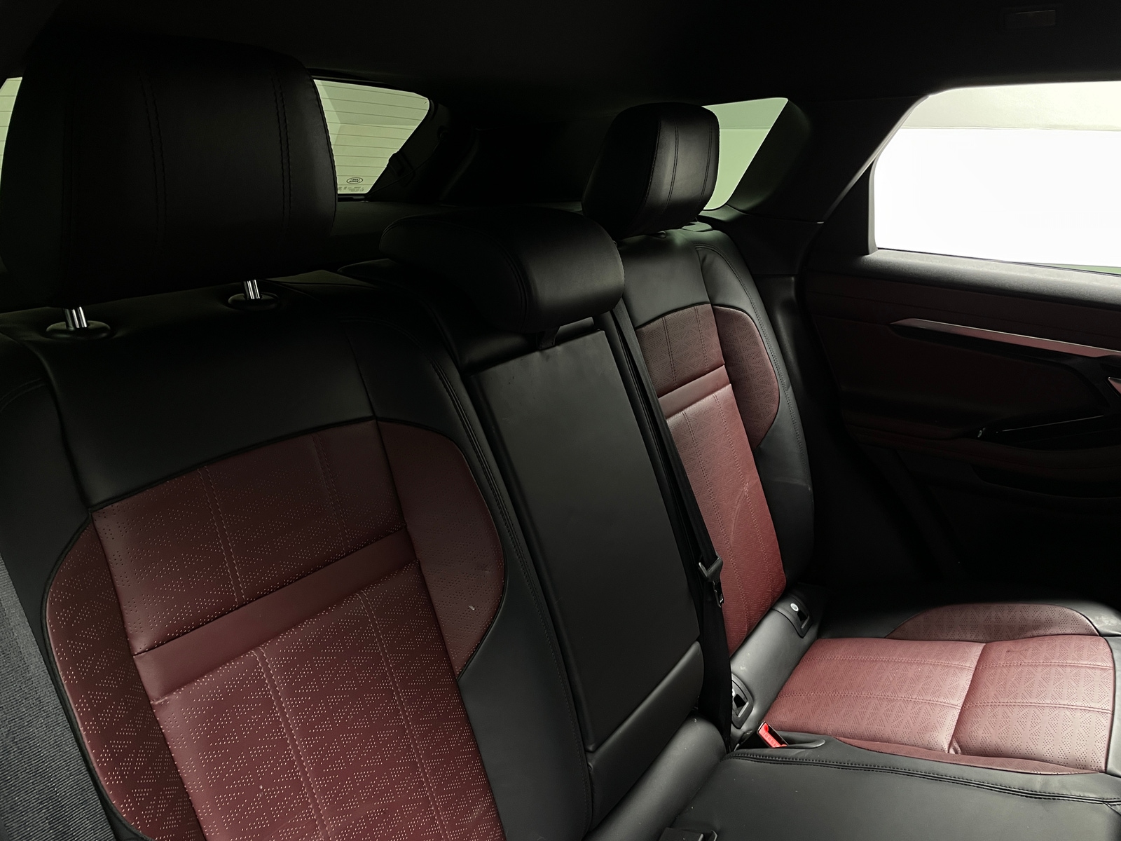 Thumbnail: 2020 Land Rover Range Rover Evoque - 5