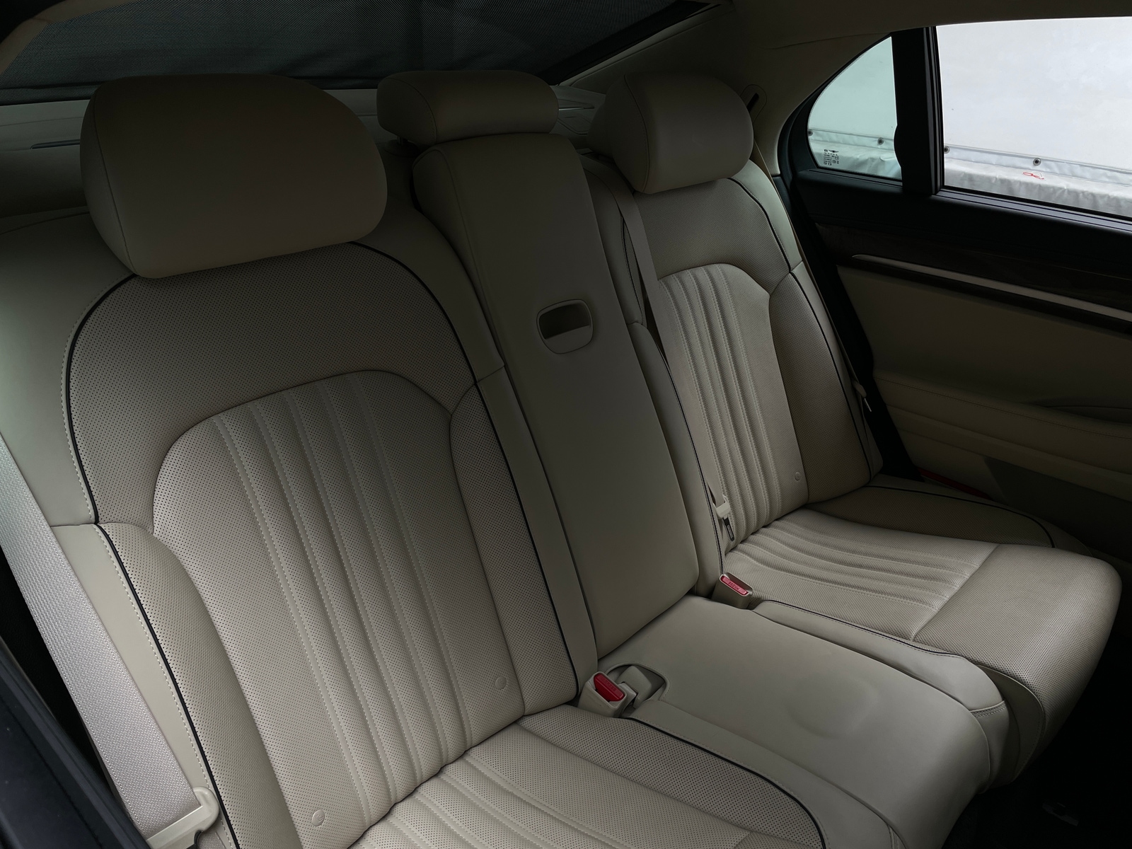 Thumbnail: 2019 Genesis G90 - 5