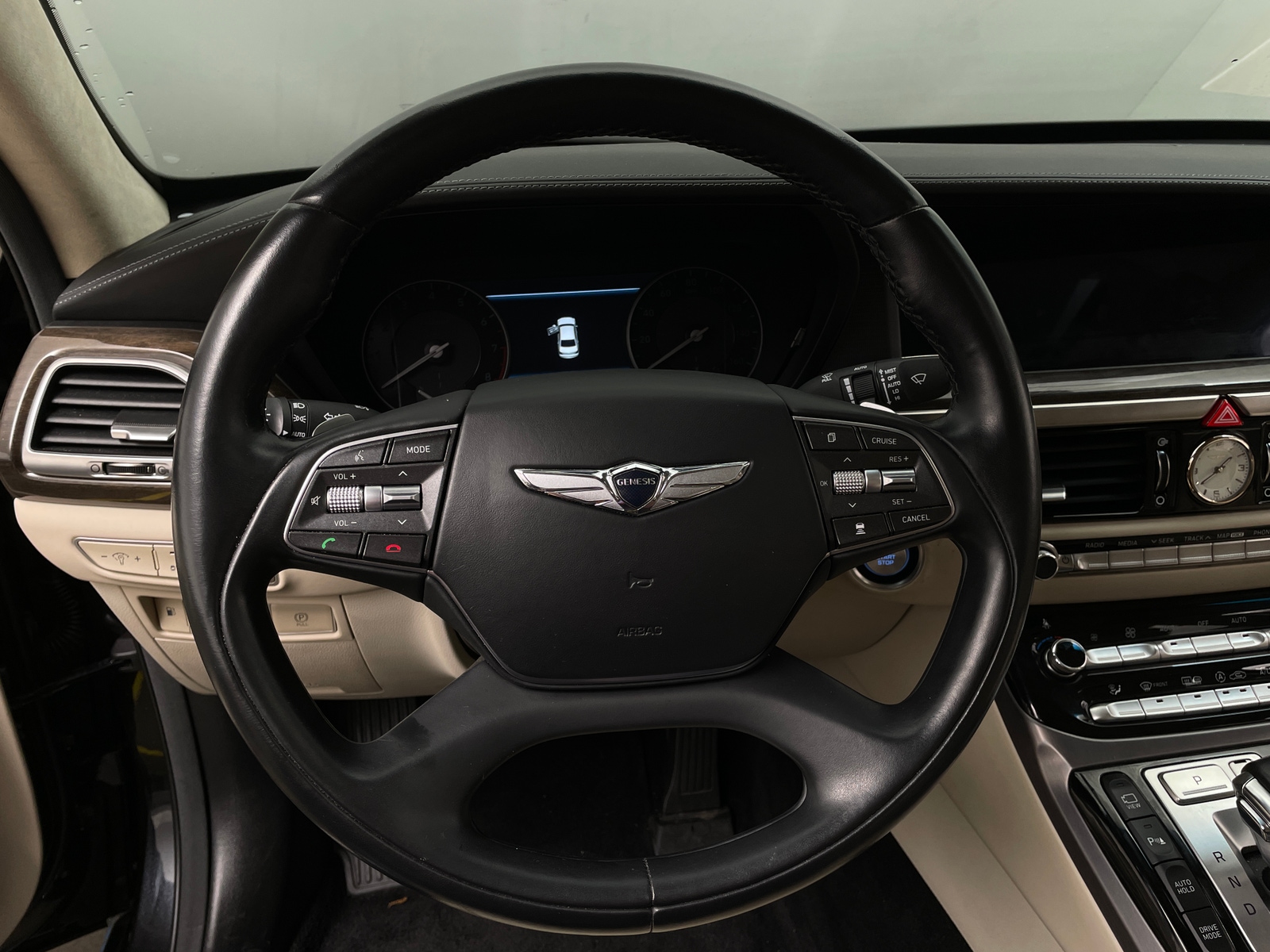 Thumbnail: 2019 Genesis G90 - 4