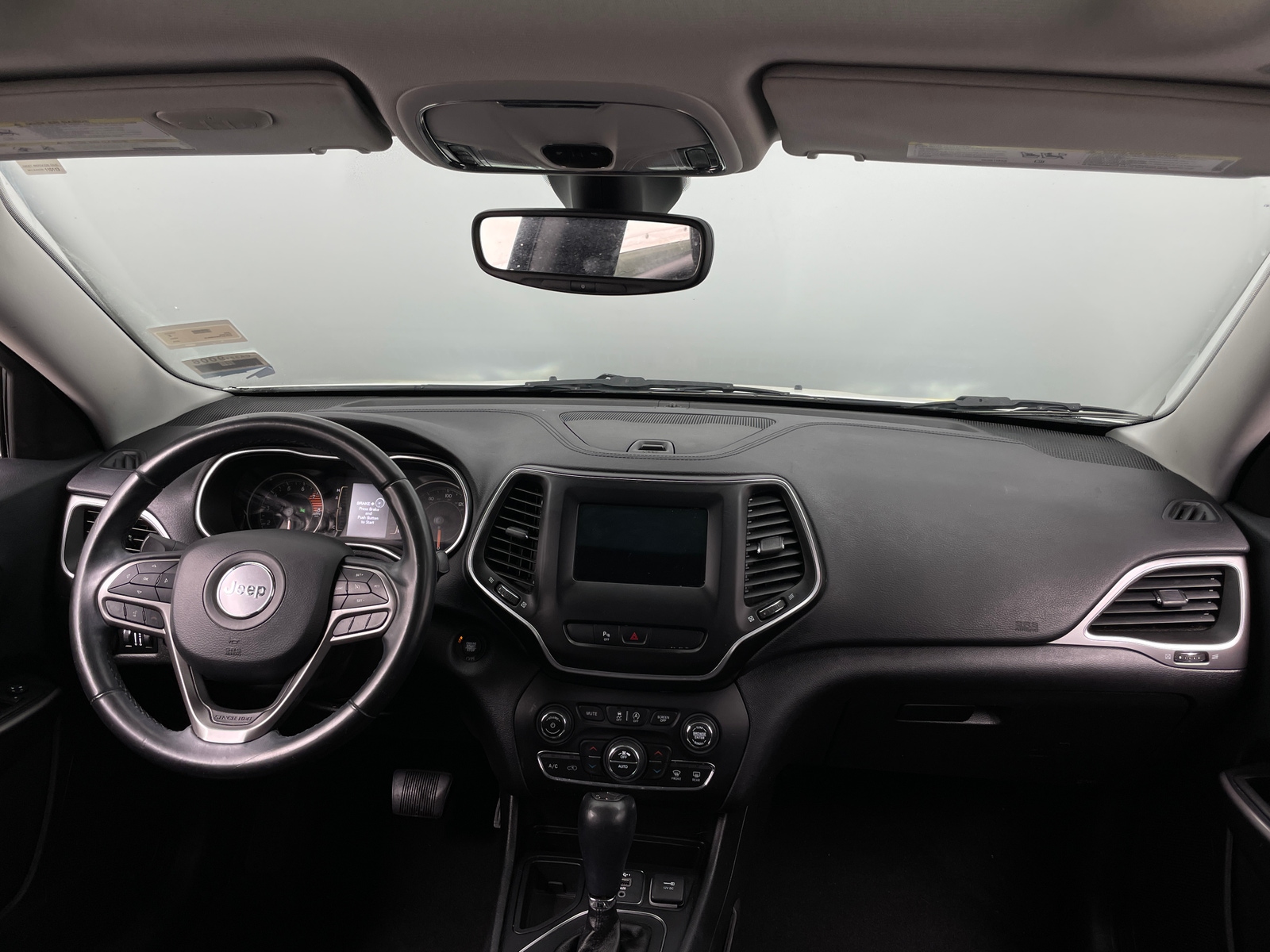 Thumbnail: 2019 Jeep Cherokee - 3
