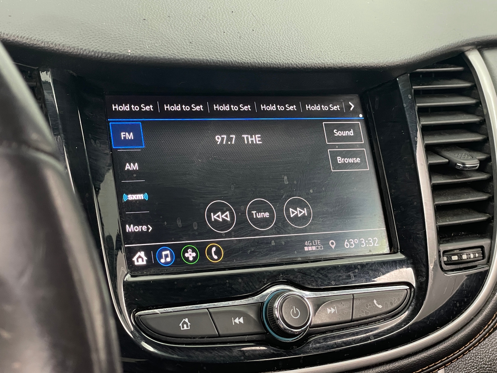 Thumbnail: 2020 Chevrolet Trax - 4