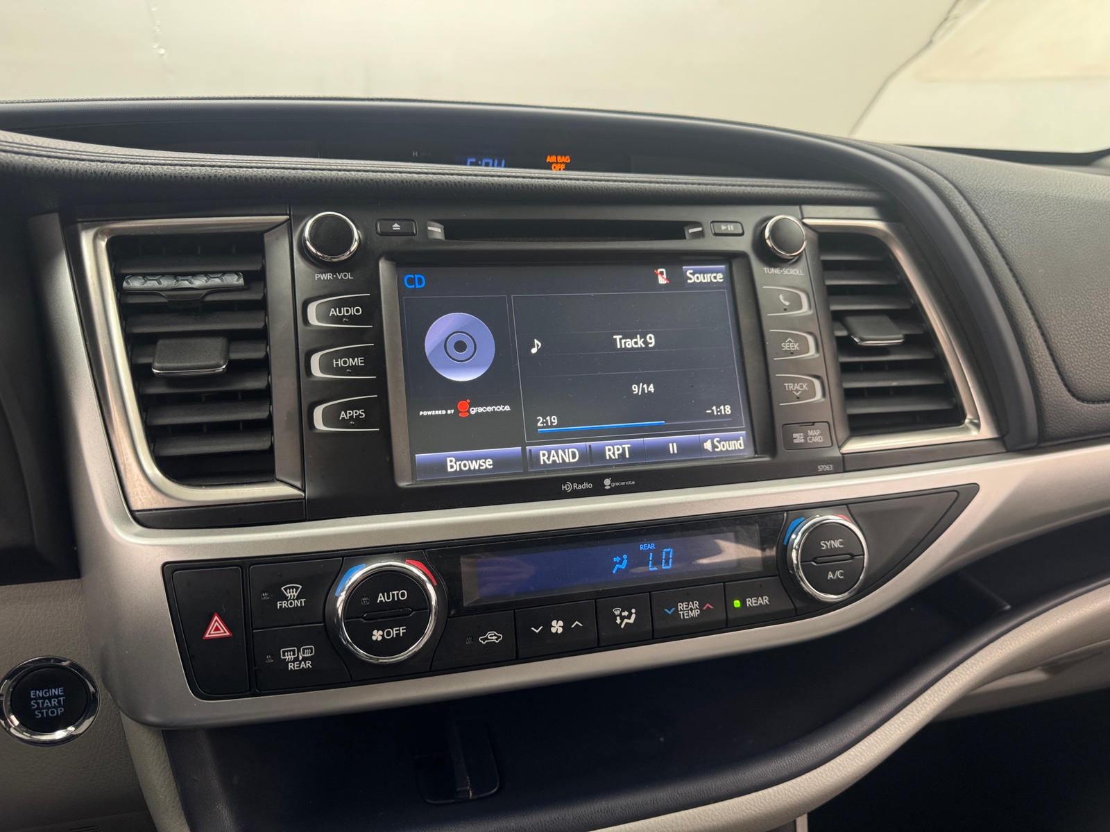 Thumbnail: 2014 Toyota Highlander - 3