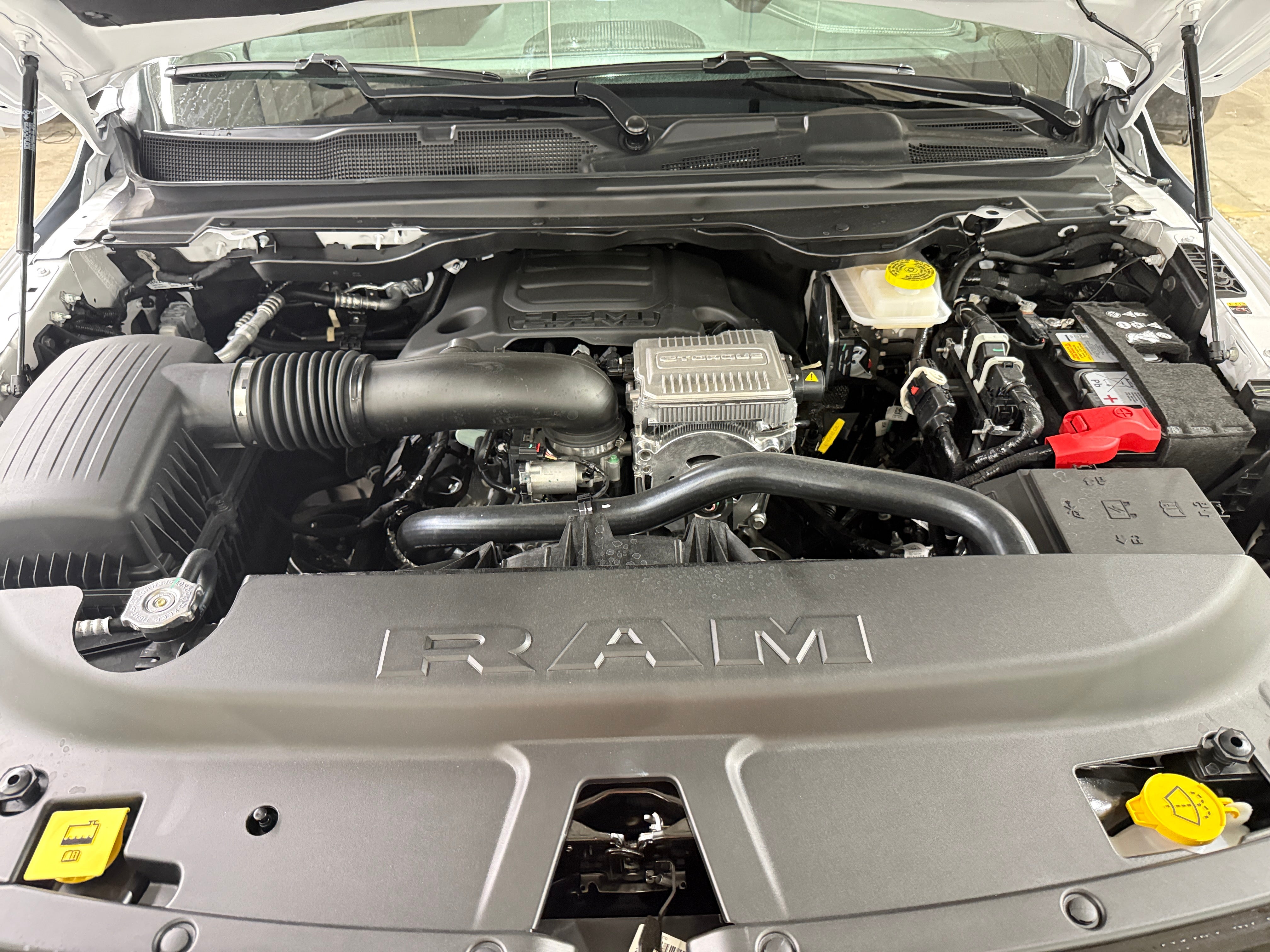 2026 RAM 1500 Laramie 4x4 Crew Cab 5'7's photo