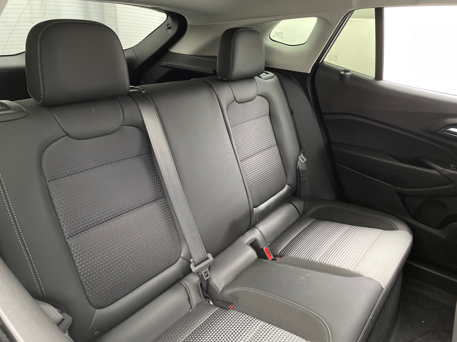 Thumbnail: 2025 Chevrolet Trax - 6