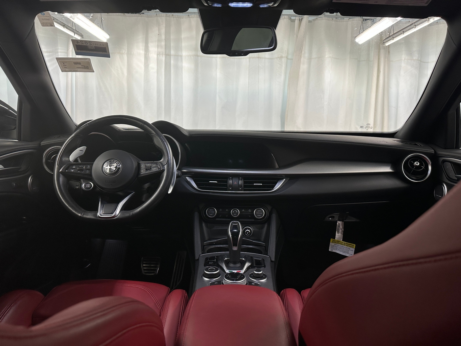 Thumbnail: 2024 Alfa Romeo Stelvio - 2