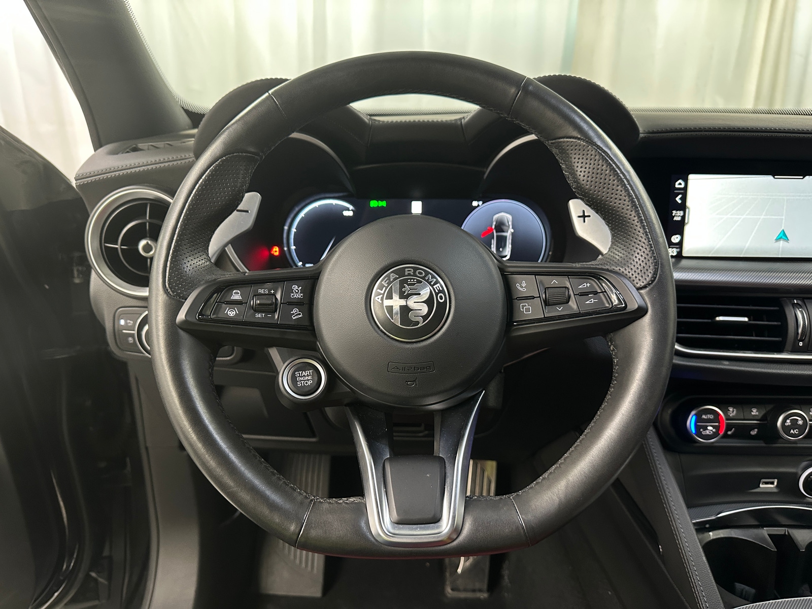 Thumbnail: 2024 Alfa Romeo Stelvio - 4