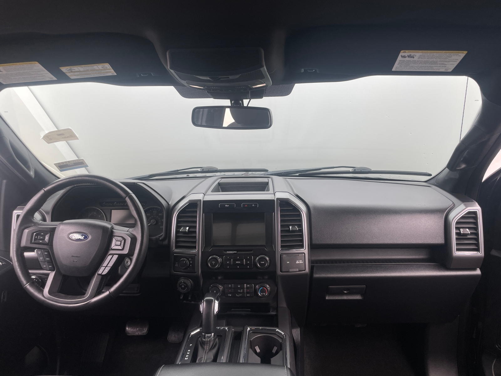 Thumbnail: 2019 Ford Econoline - 3