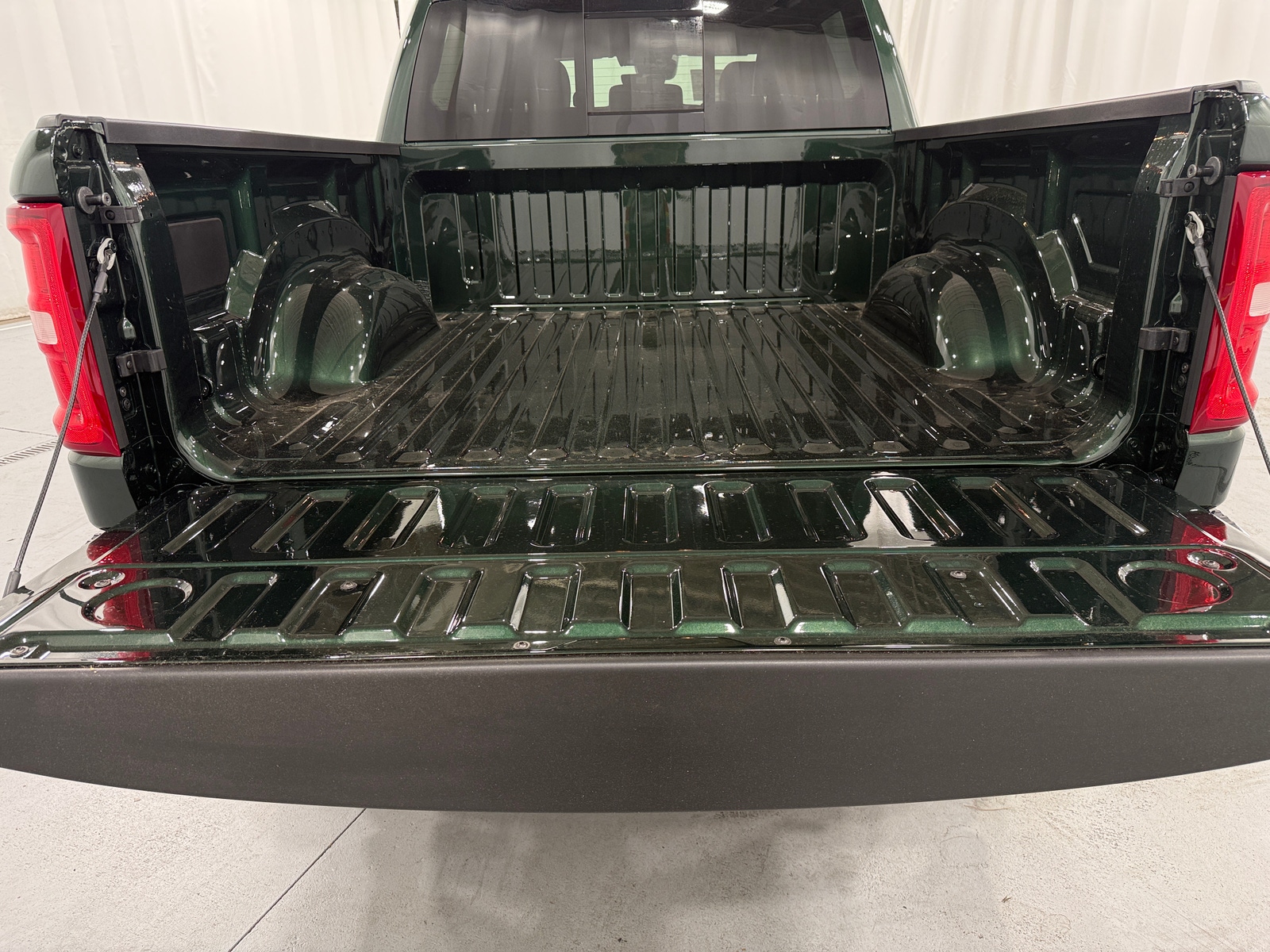 Thumbnail: 2026 RAM 1500 - 6
