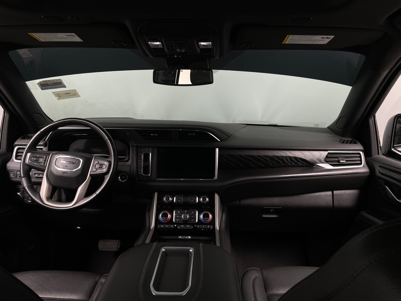 Thumbnail: 2023 GMC Yukon XL - 2