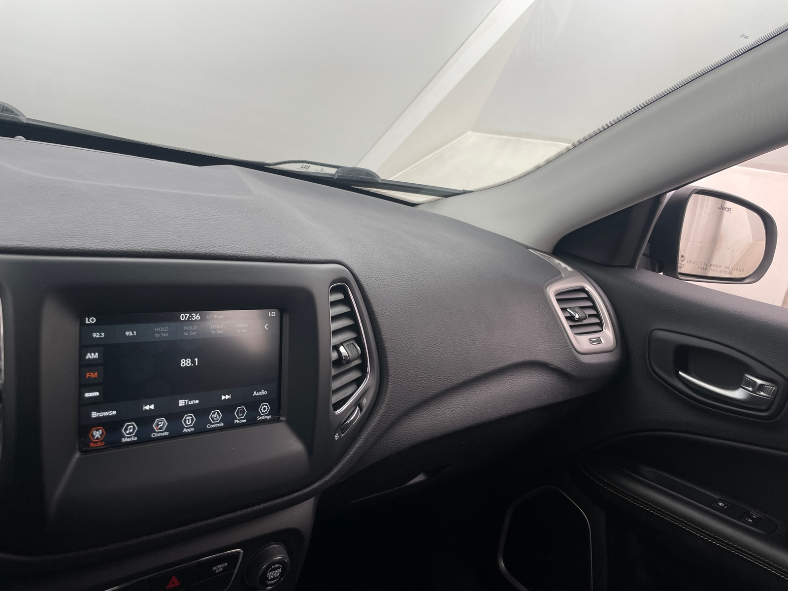 Thumbnail: 2020 Jeep Compass - 4