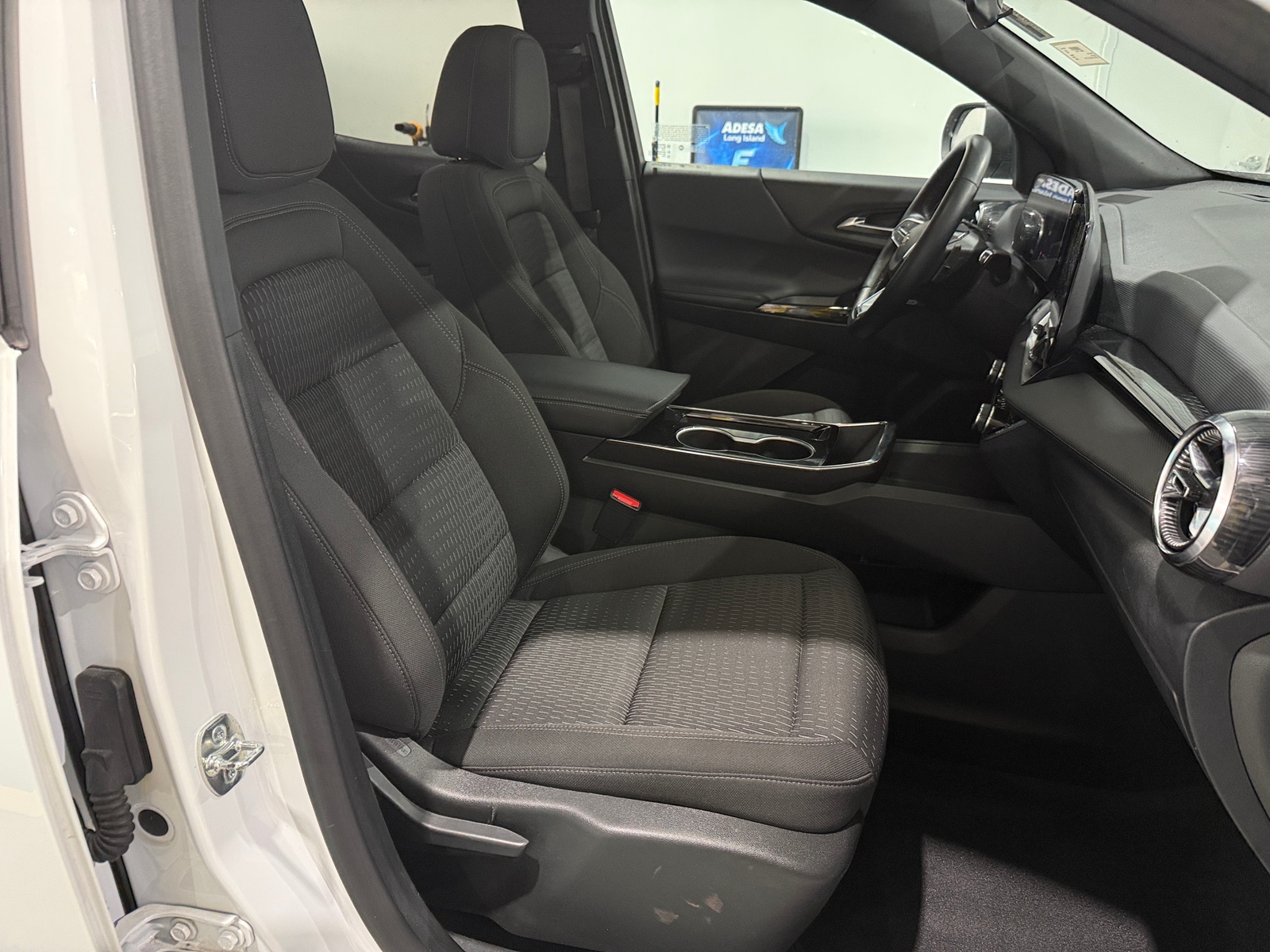 Thumbnail: 2025 Chevrolet Equinox - 2